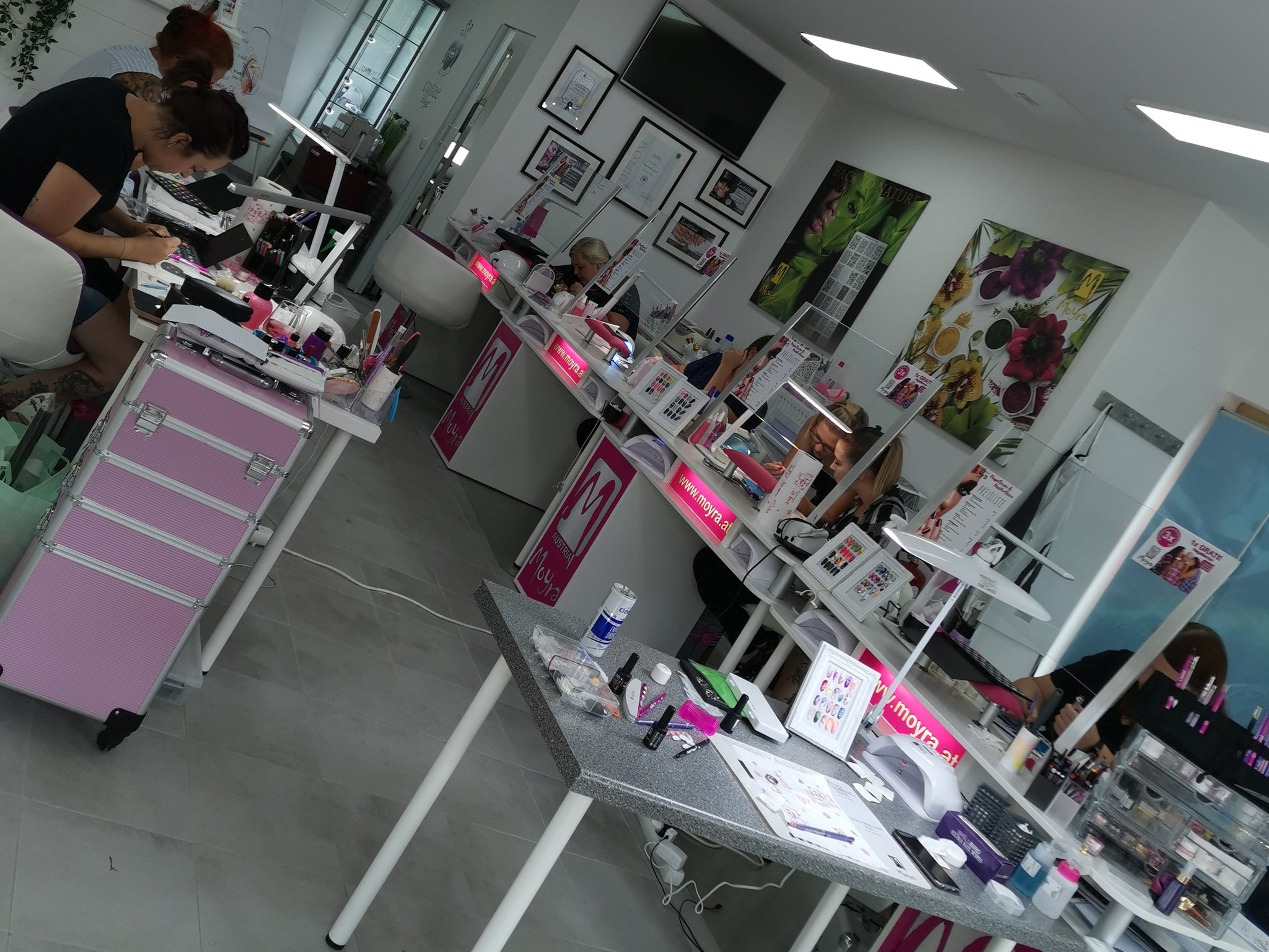 Nageldesign Power Weekend Schulung in der NailsAcademy