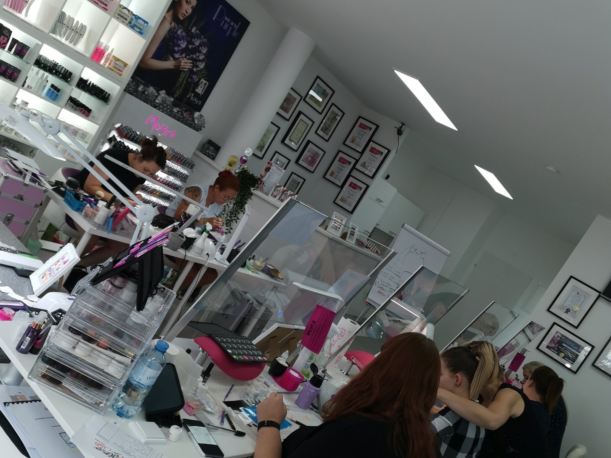 Nageldesign Power Weekend Schulung in der NailsAcademy
