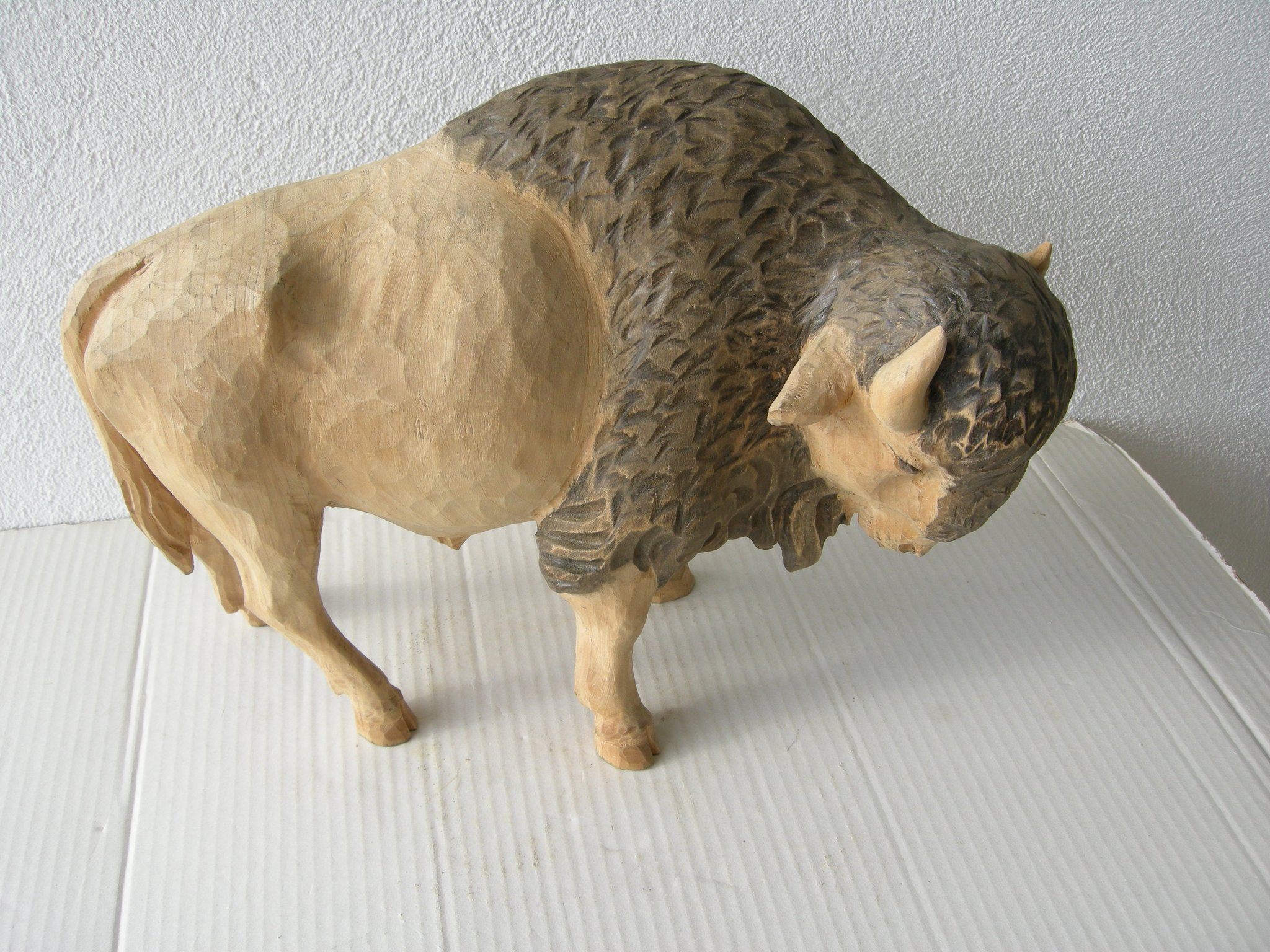 Bison Holzschnitzerei