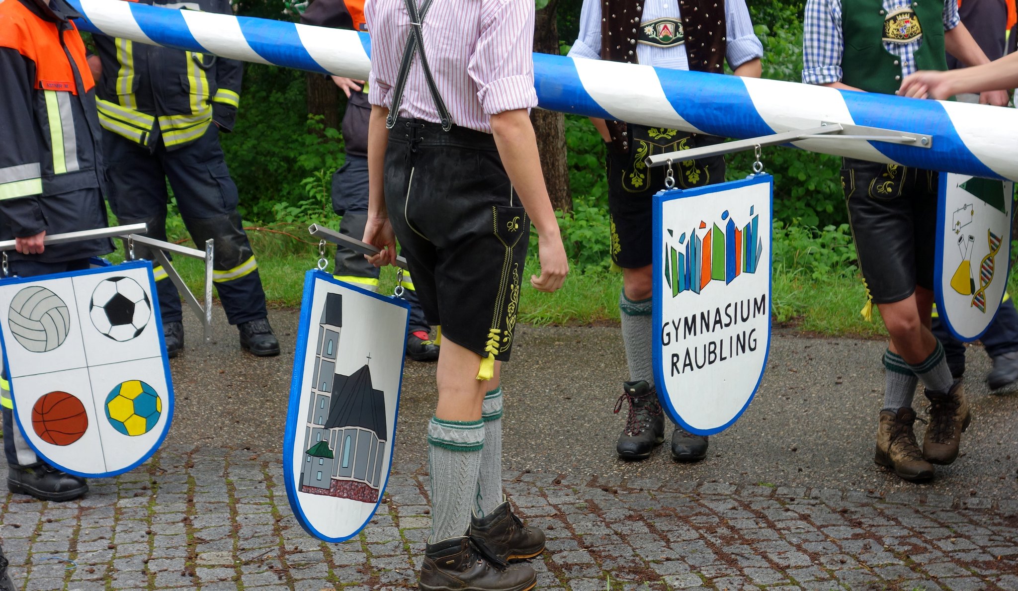 AK Baierisches Brauchtum – Maibaum aufstellen