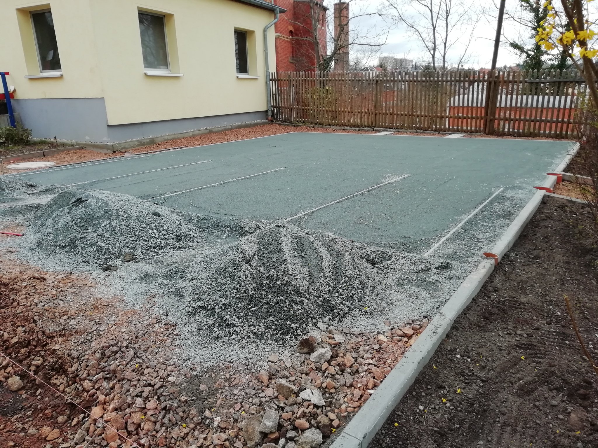 3.4.23 - Die Feinschicht wird aufgezogen.