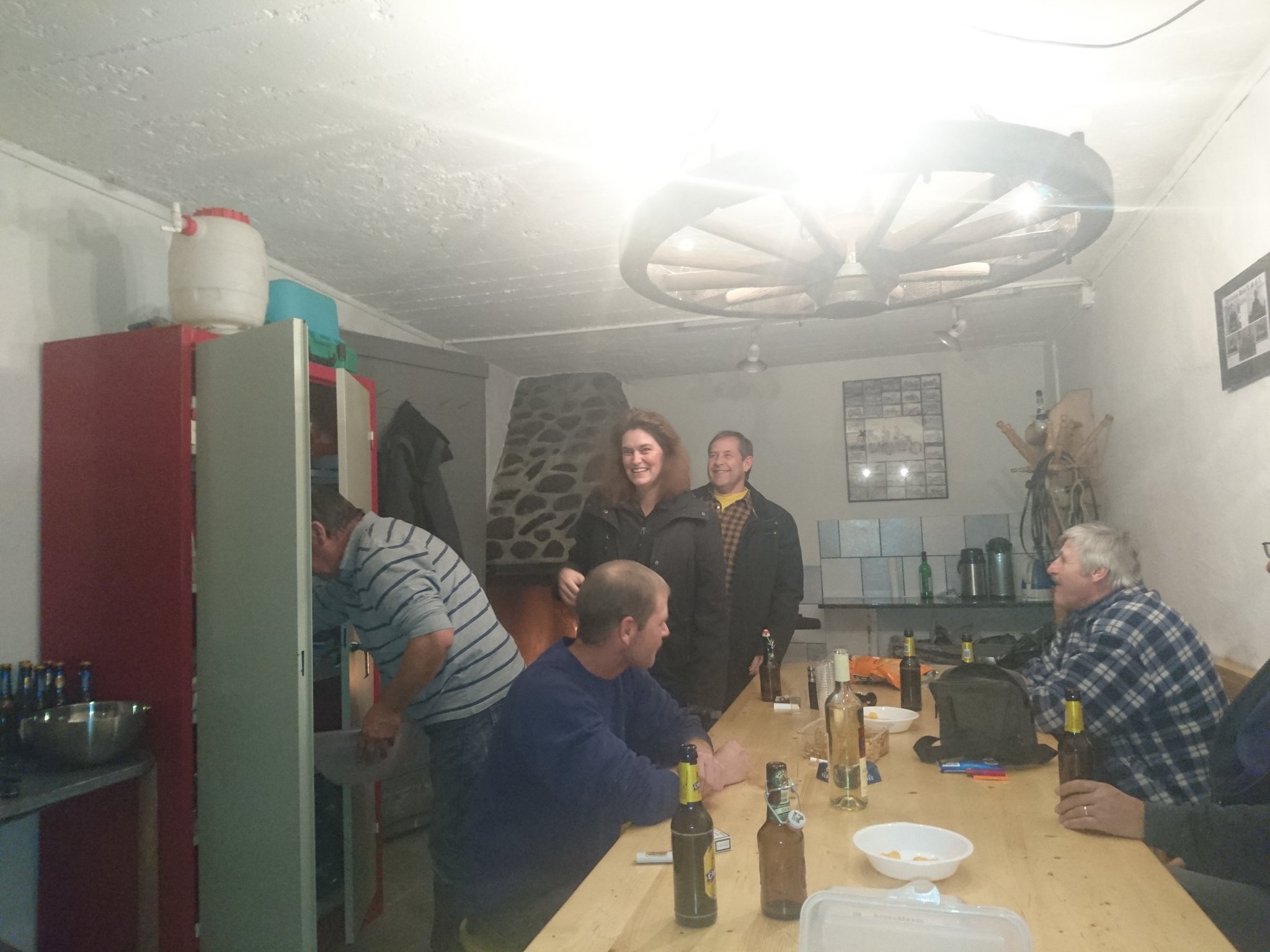 Austrinket Clubhüttli