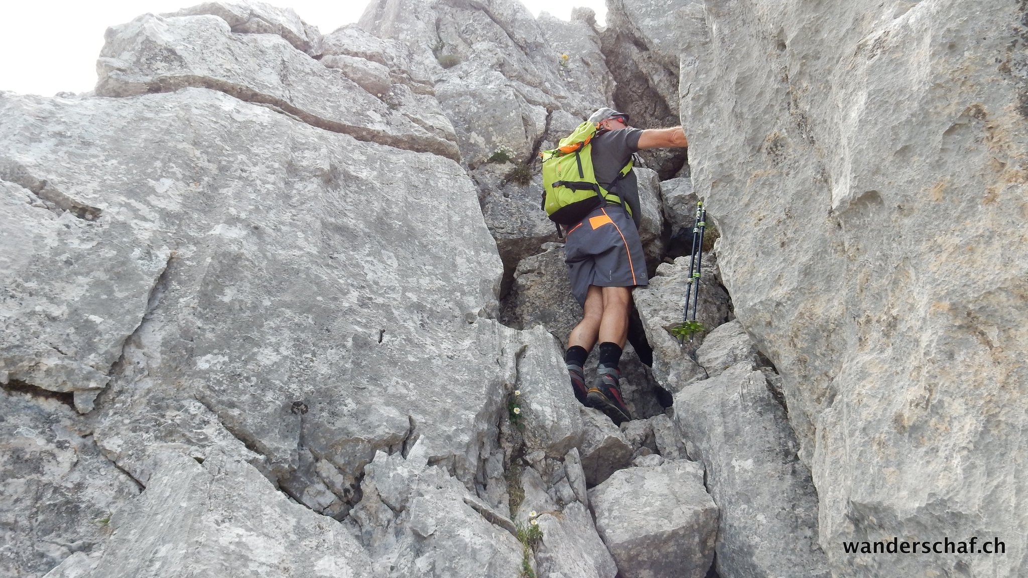 Gegenaufstieg vom Wintergipfel zum Hauptgipfel der Hächle