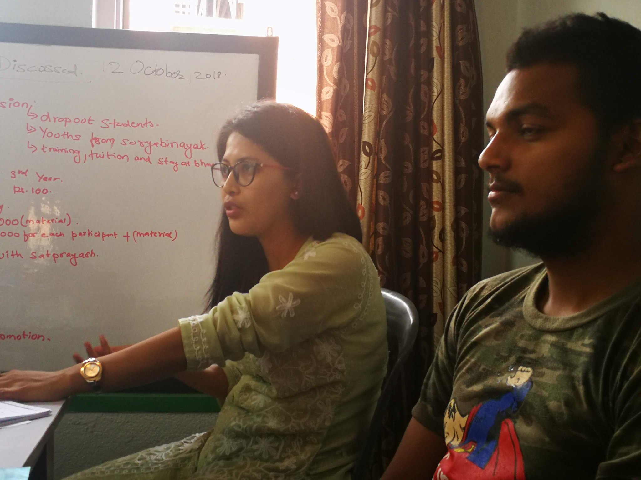 Shrada et Gajendra (comptable Bhavisya) plus motivés que jamais