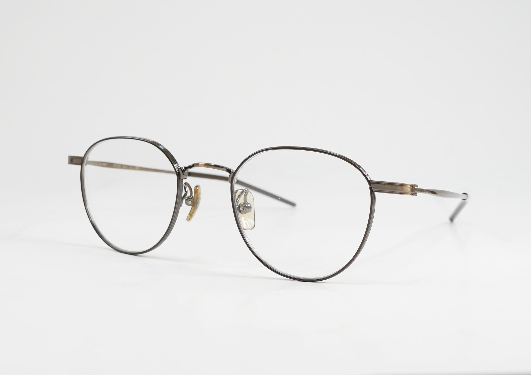 S-696T COL.3 47□20-147 価格/29,000円+税（31,900円）