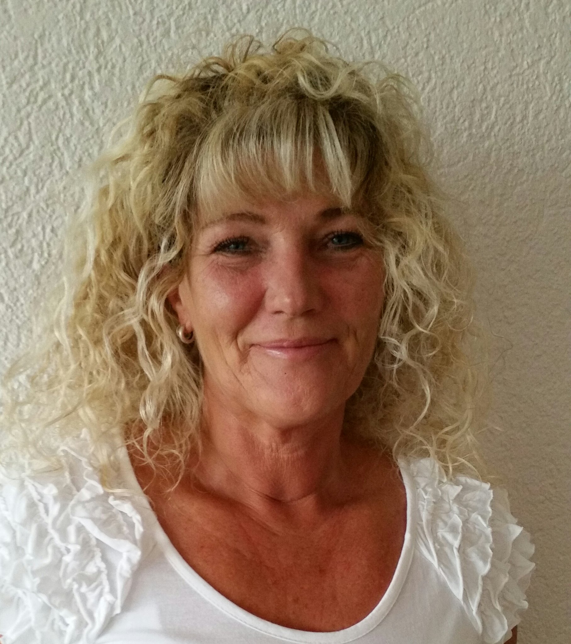 Yvonne Frey (Dipl. APM-Akupunktmassage Therapeutin)