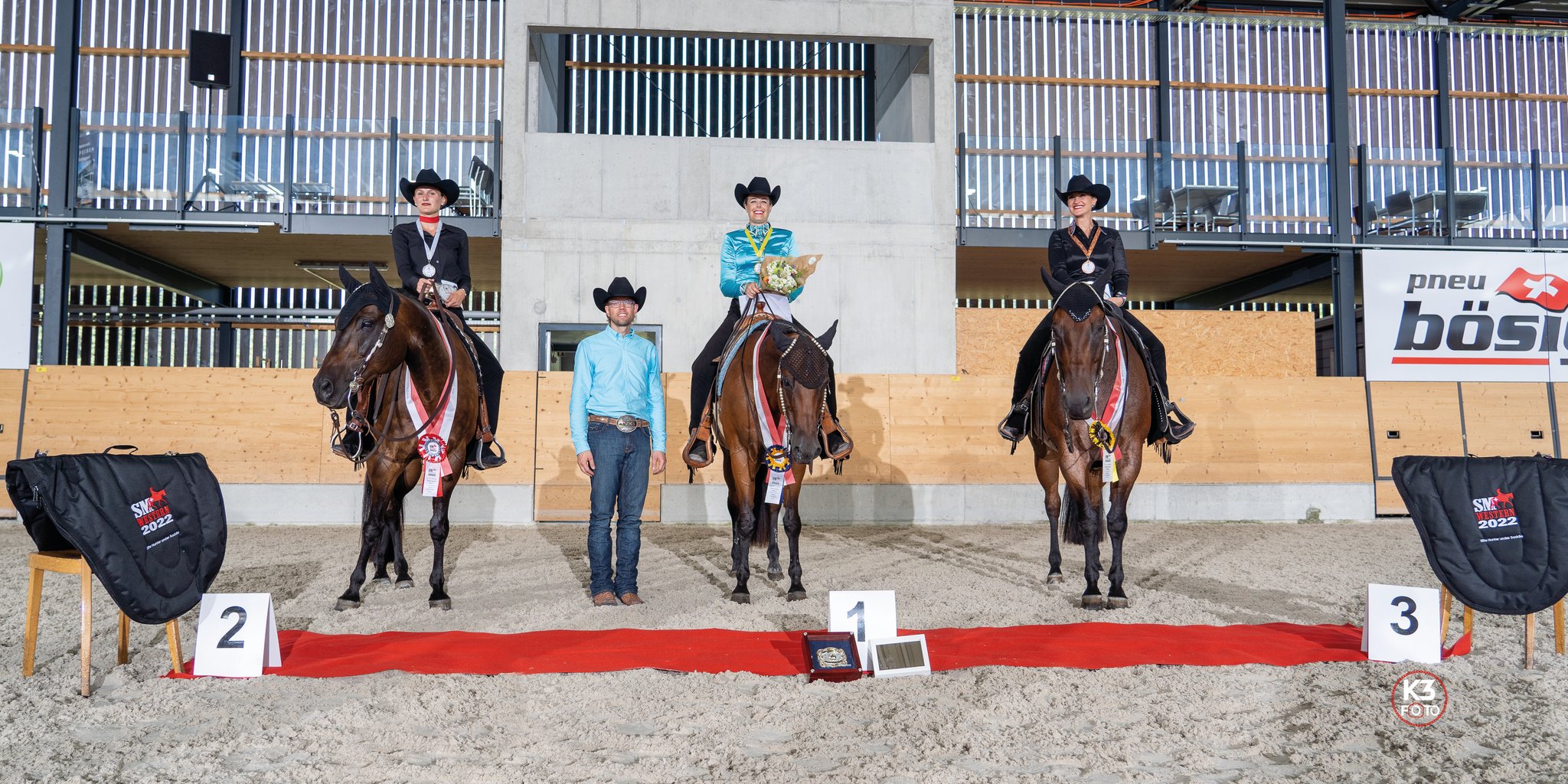 E Western Horsemanship: Sophie Gillioz & Power In The Canyon