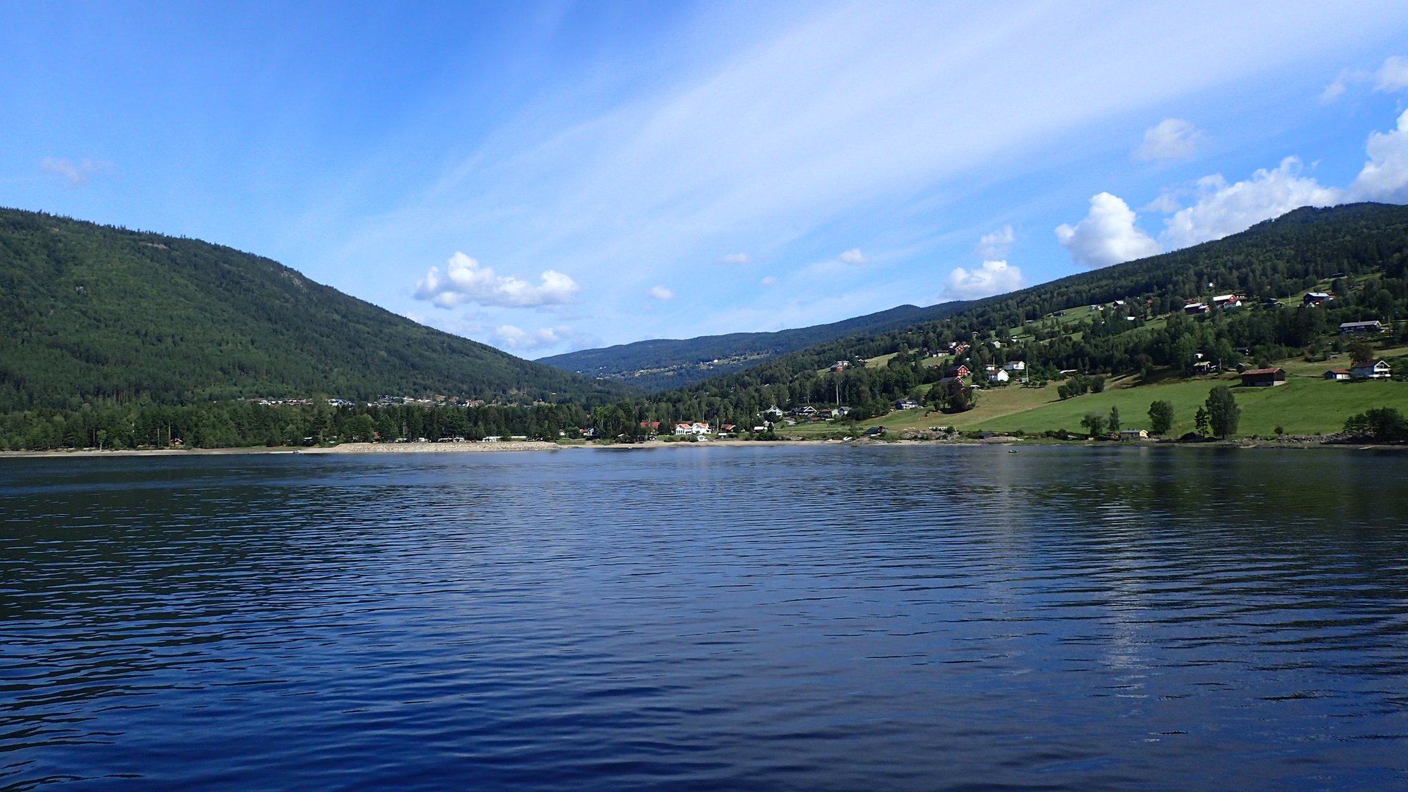 Hier kommen die Pilger hinunter zum Zentrum von Austbygde 