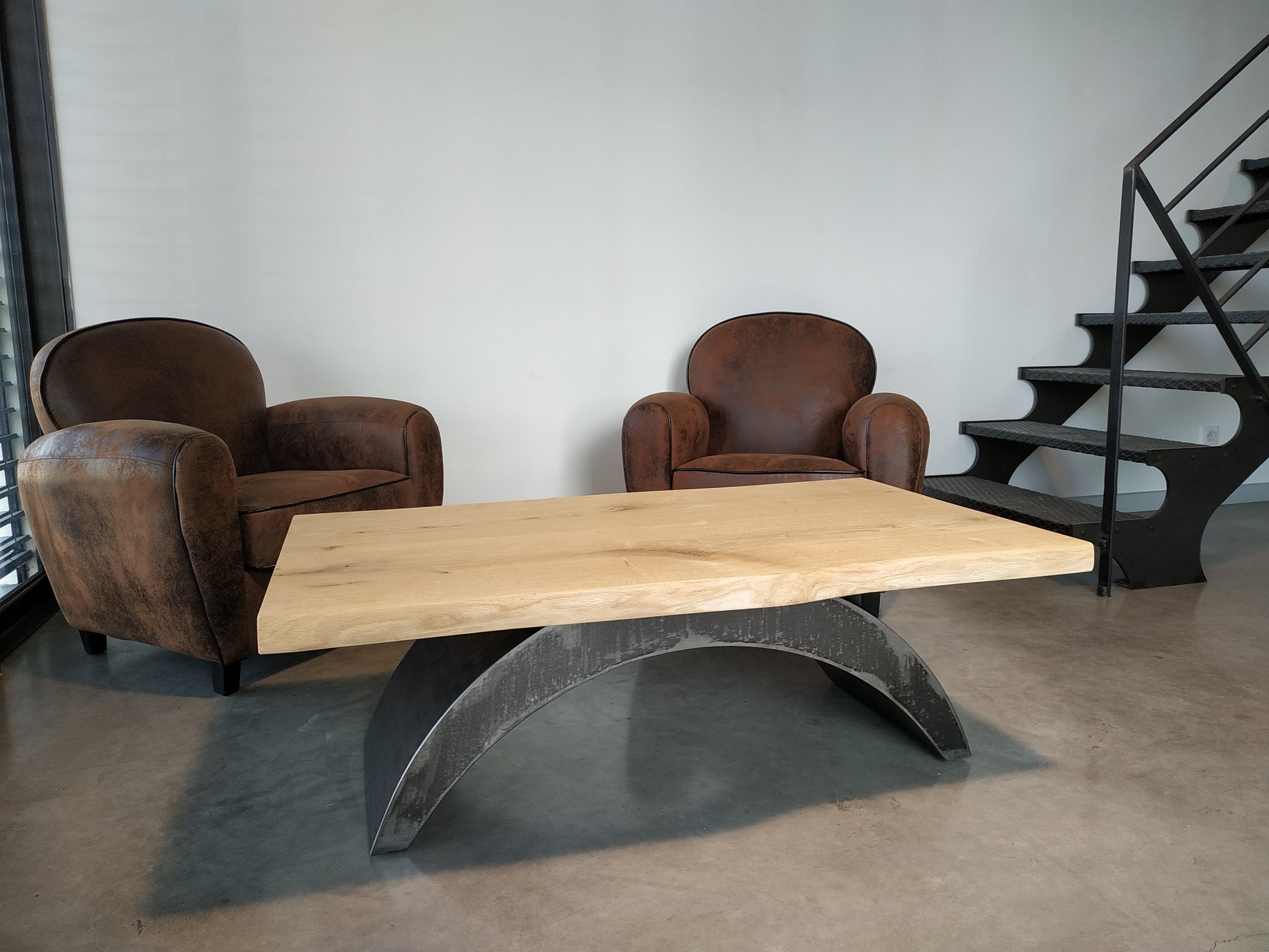 Table basse chêne massif et acier