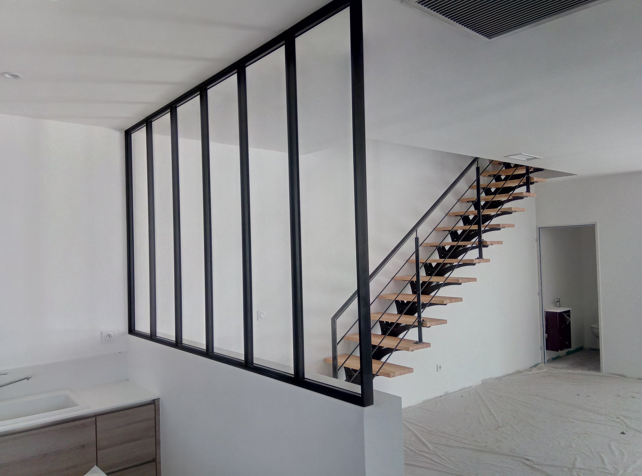 Verrière d'intérieur. Balaruc-le-vieux, Hérault (34)