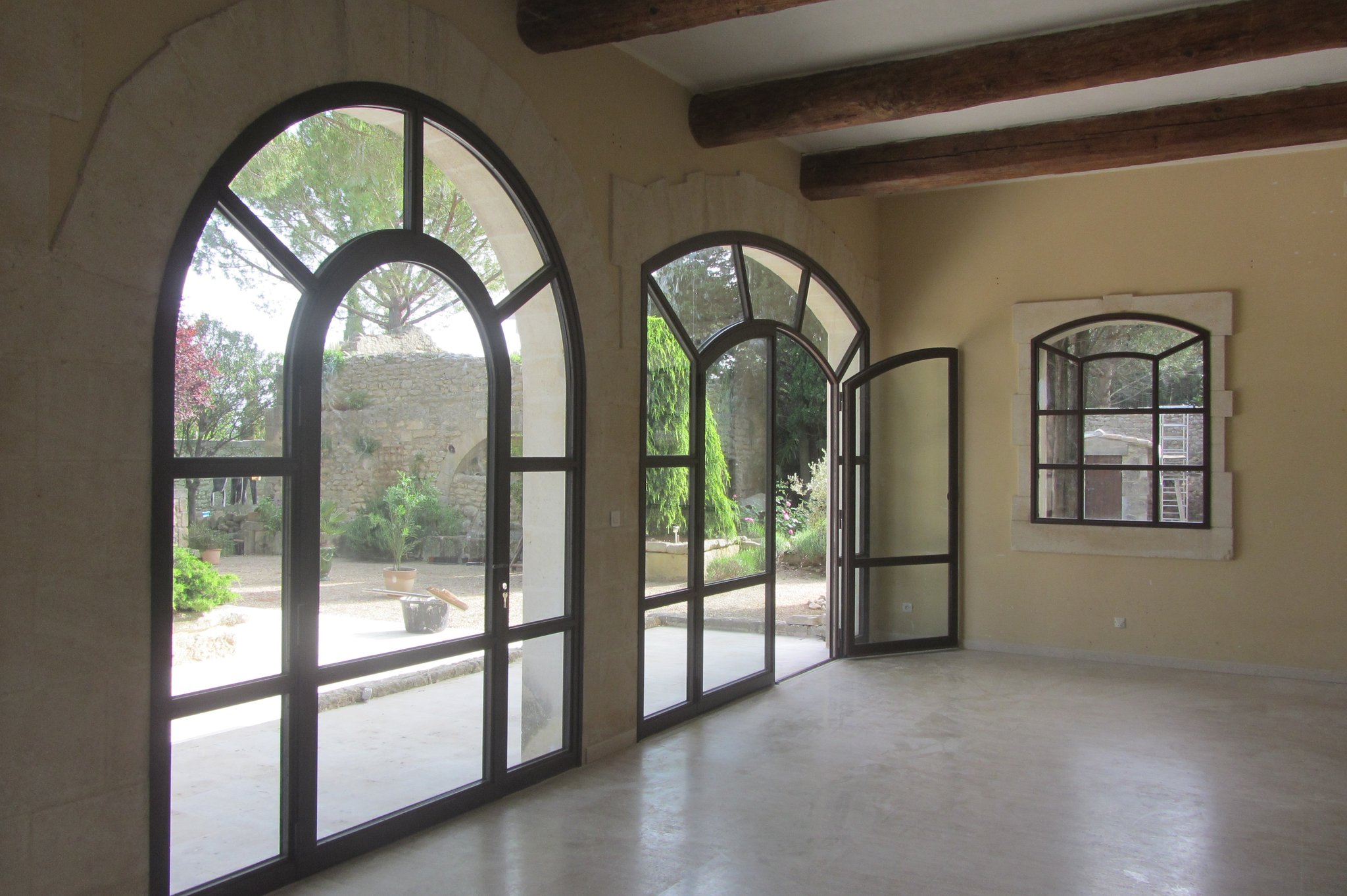 Menuiseries métalliques cintrées, Aubais Gard (30) Métalu d'Oc