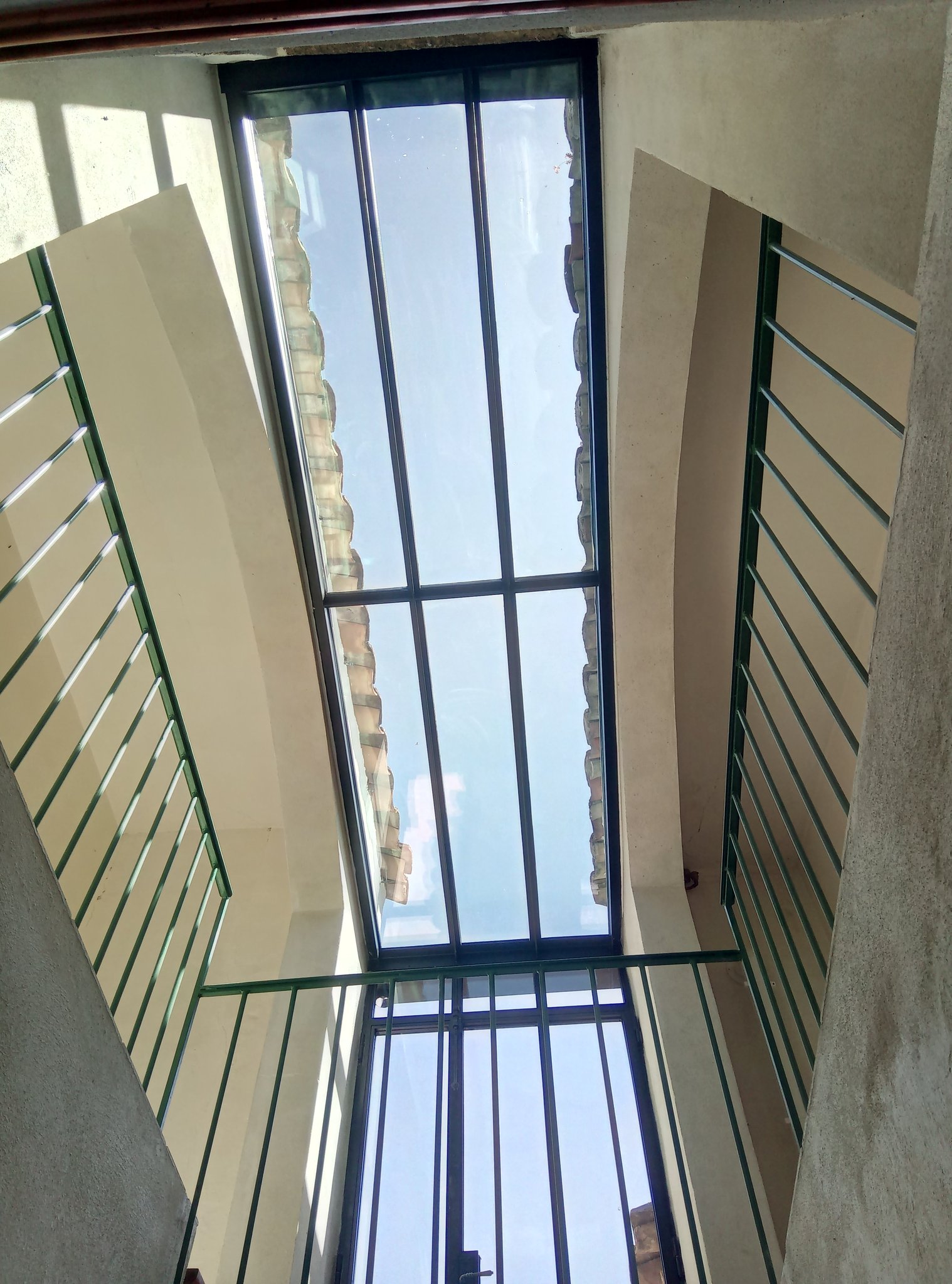 Verrière à rupture de pont thermique gamme jansen. Vitrage à contrôle solaire st Gobain. Villevieille, Gard (30) Métalu d'oc