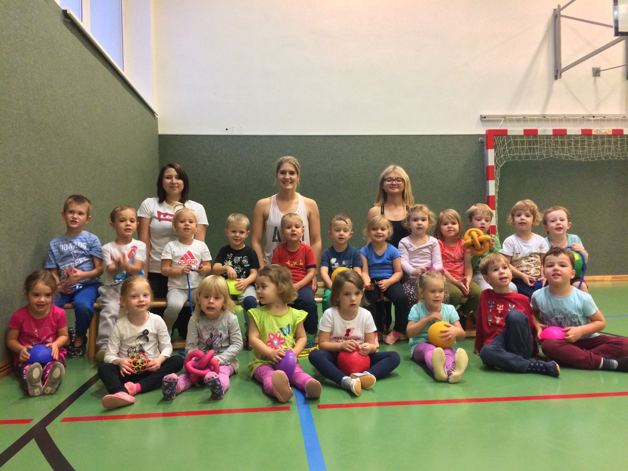 Kiddies 1 - Carina, Hannah & Nina 