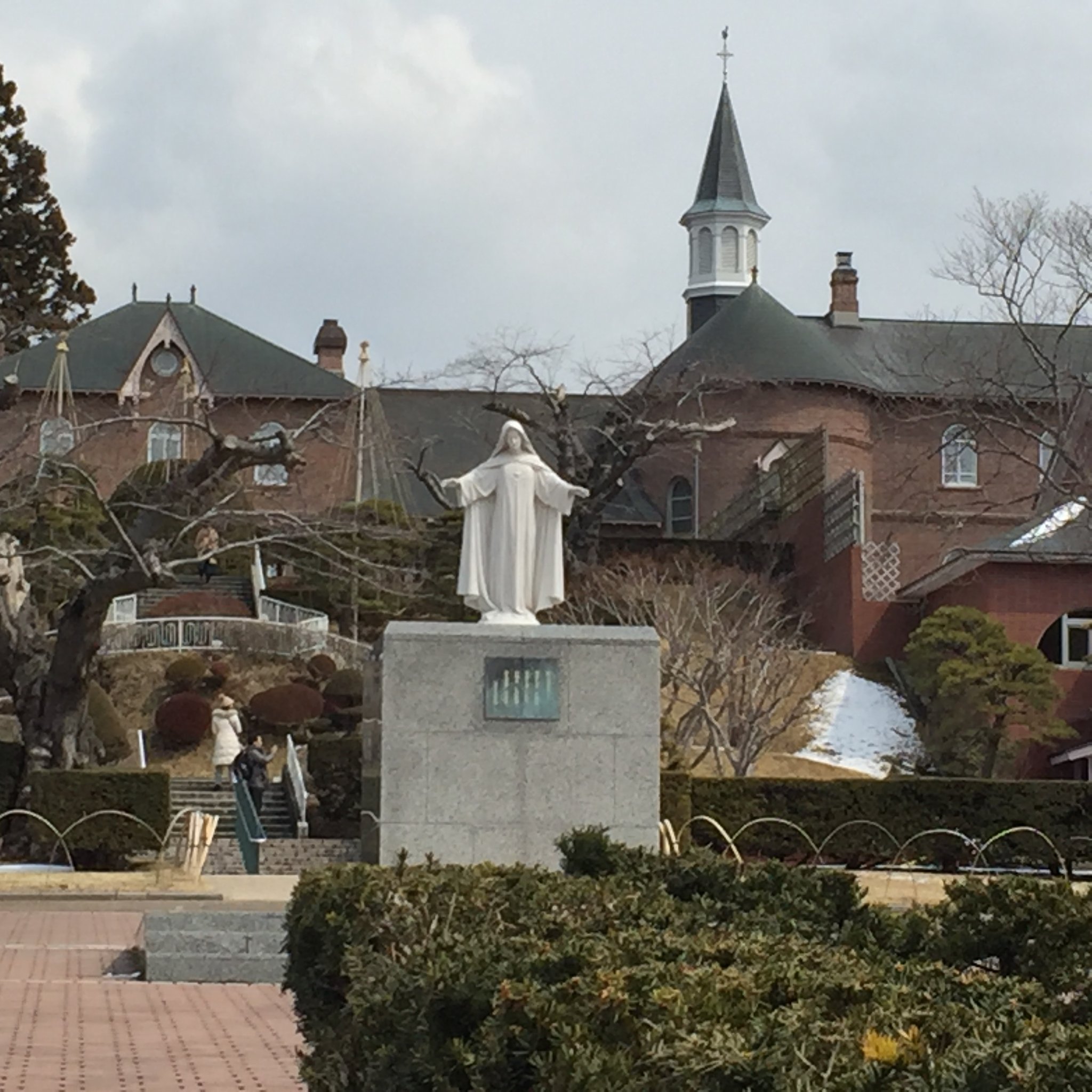 トタピスチヌ修道院