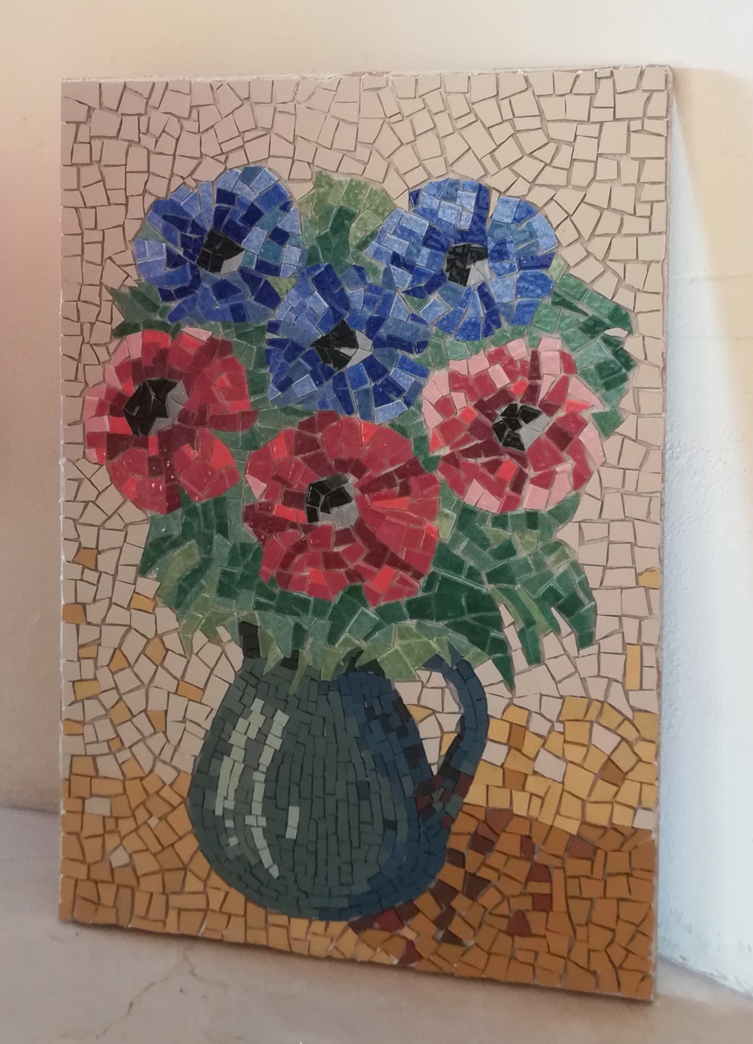 Patrisio du 40 nous montre son bouquet de fleur qui partira en Italie pour son père,