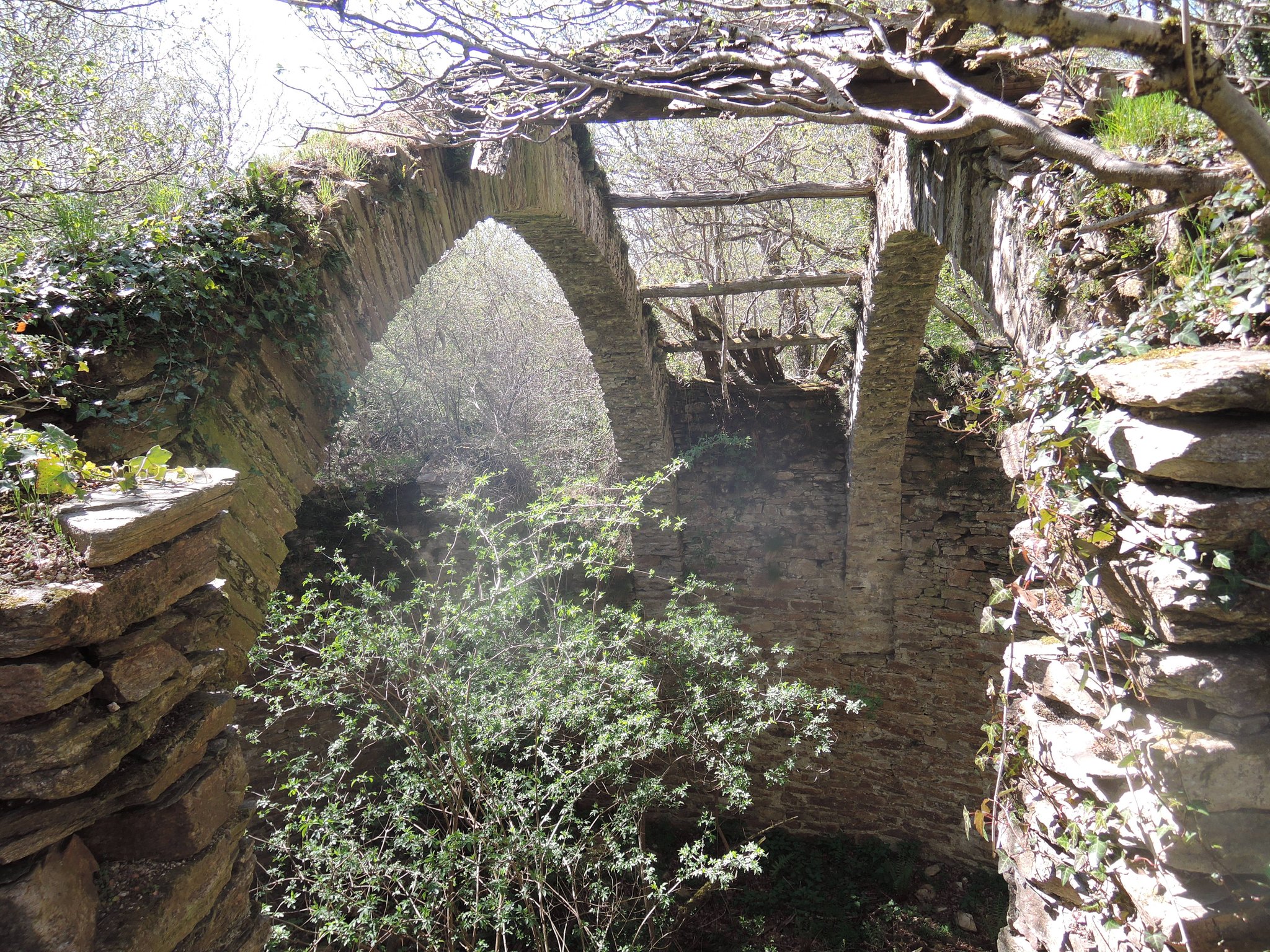 glacière près de Pradelles-Cabardès