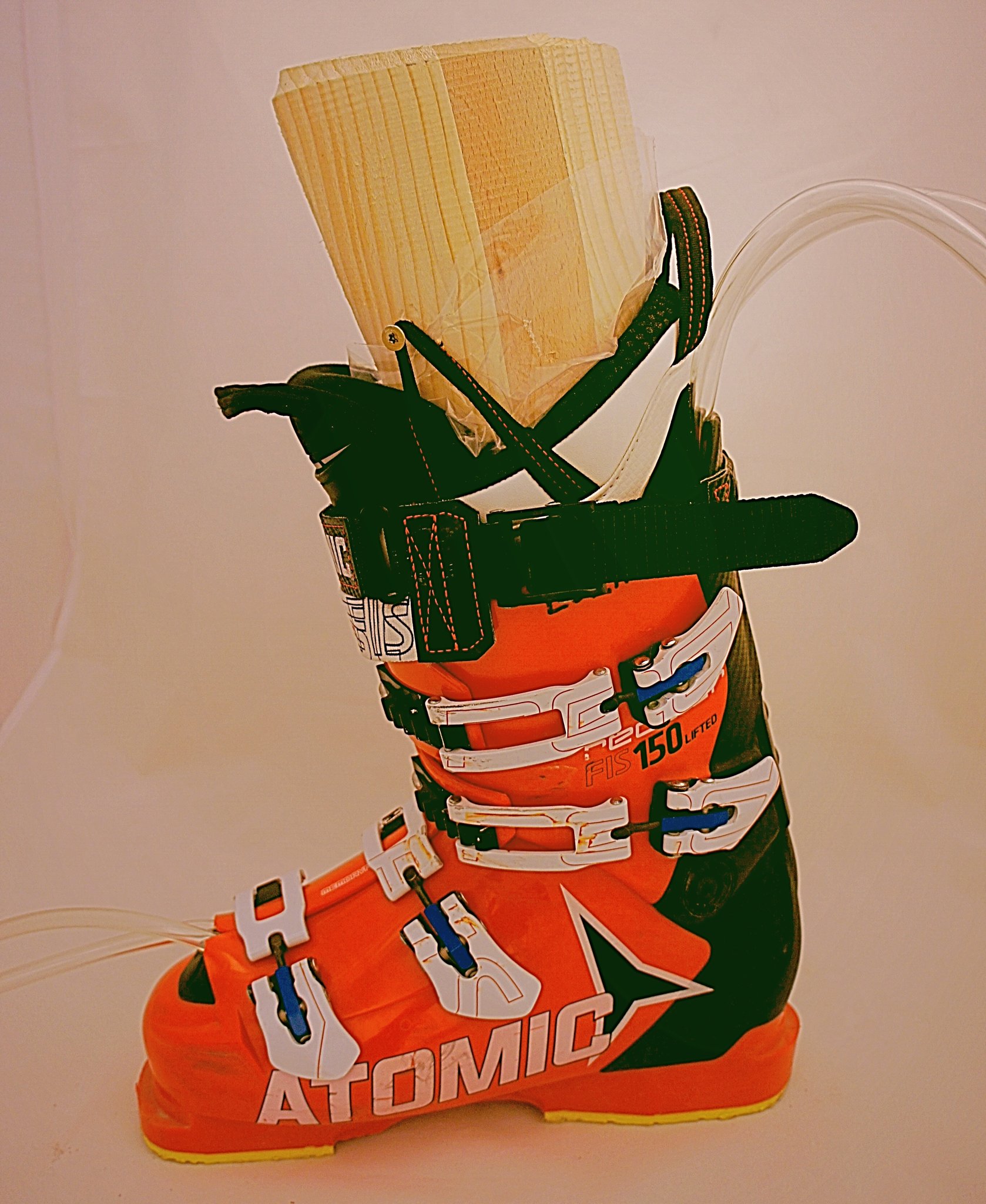 Skischuh mit geschäumtem Innenschuh