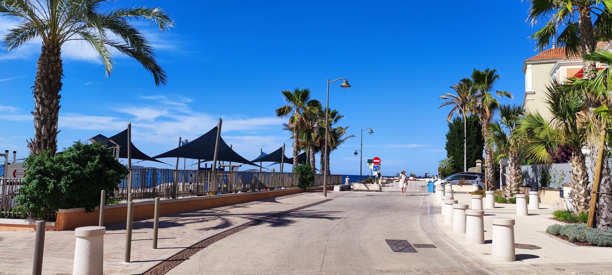 Flâner Corniche des Baux Sanary