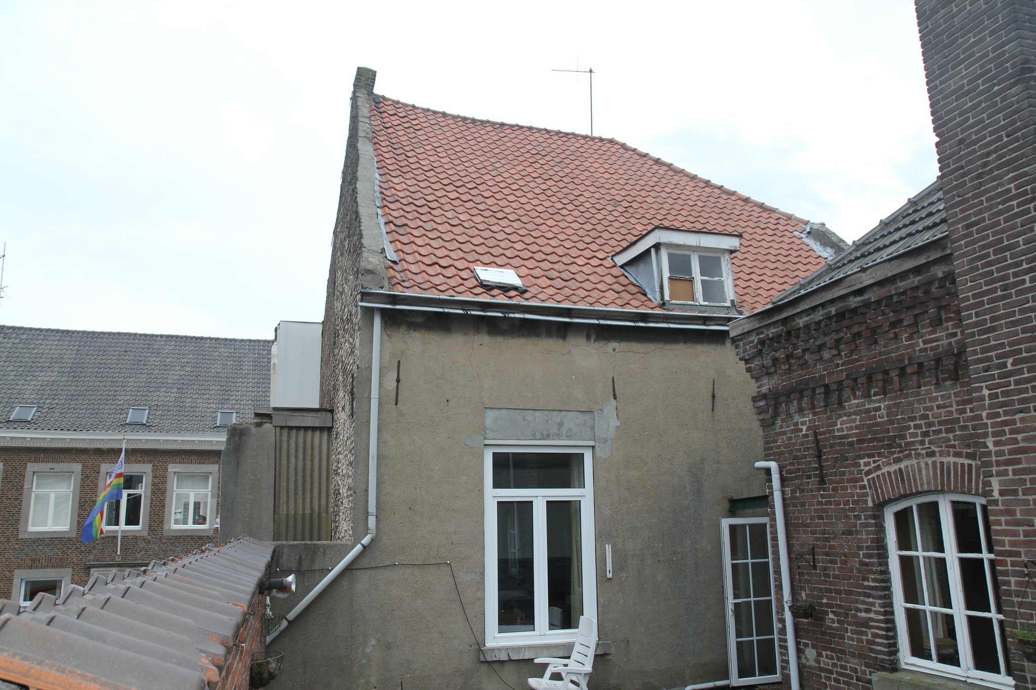 Achtergevel van het hoofdvolume (verdieping)