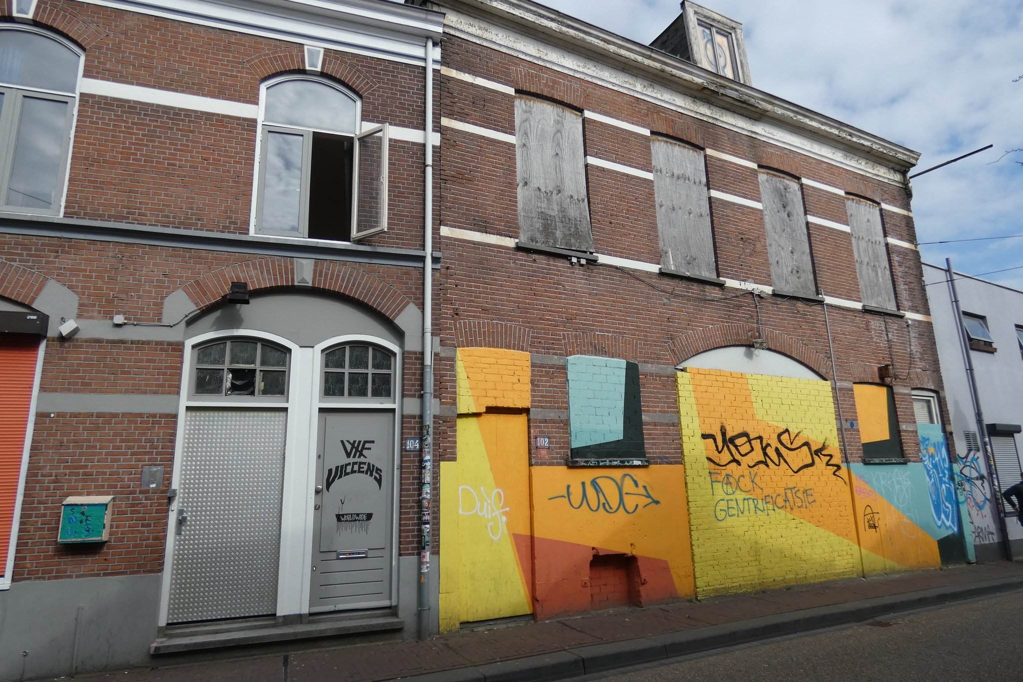 Tweede Waltstraat 100-102, stadsbeeldobject. 