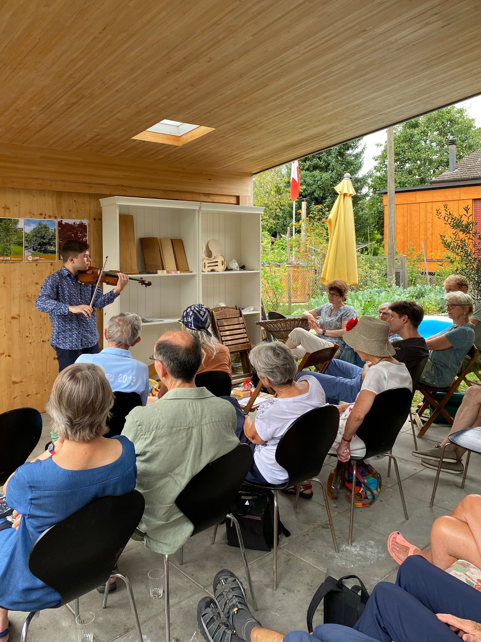 Vitalii Lieiko spielte auf einer alten allemannische Geige, einer China-Geige für 80.- und einer 20'000 CHF Geige von Boris Haug