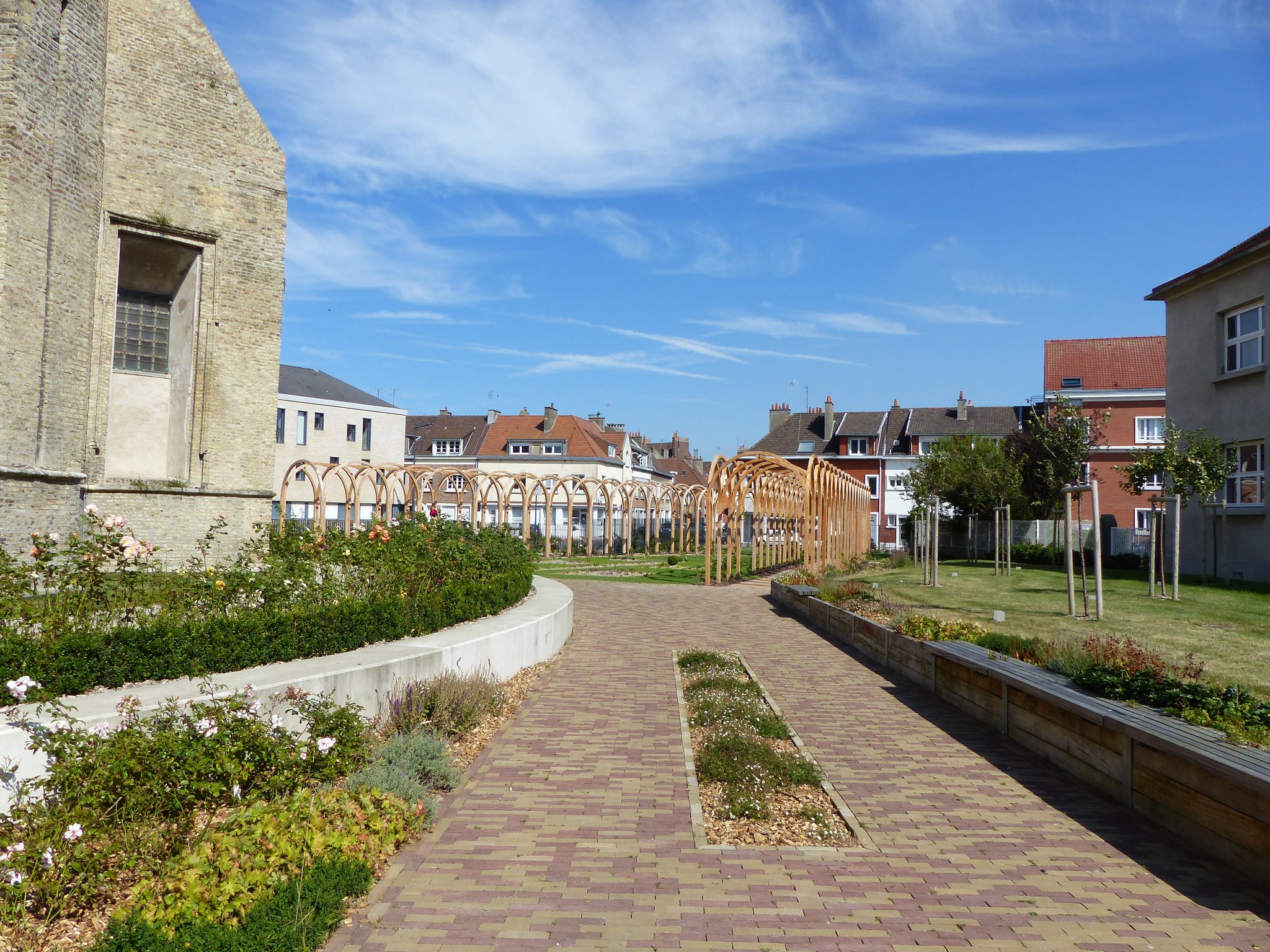 le Verger du jardin à droite de l'eglise Notre Dame