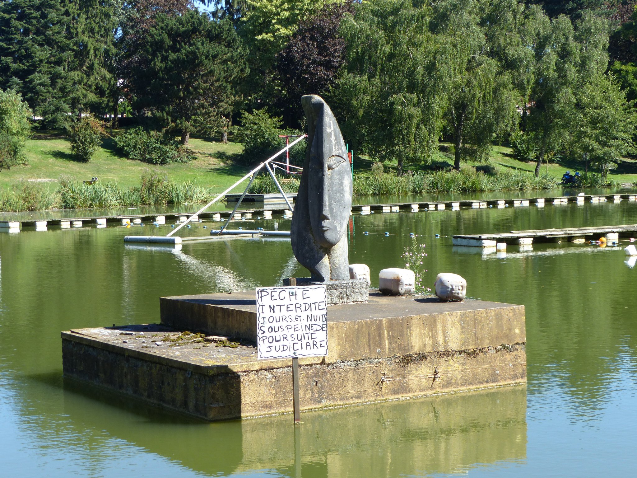 Statue de l'Etang