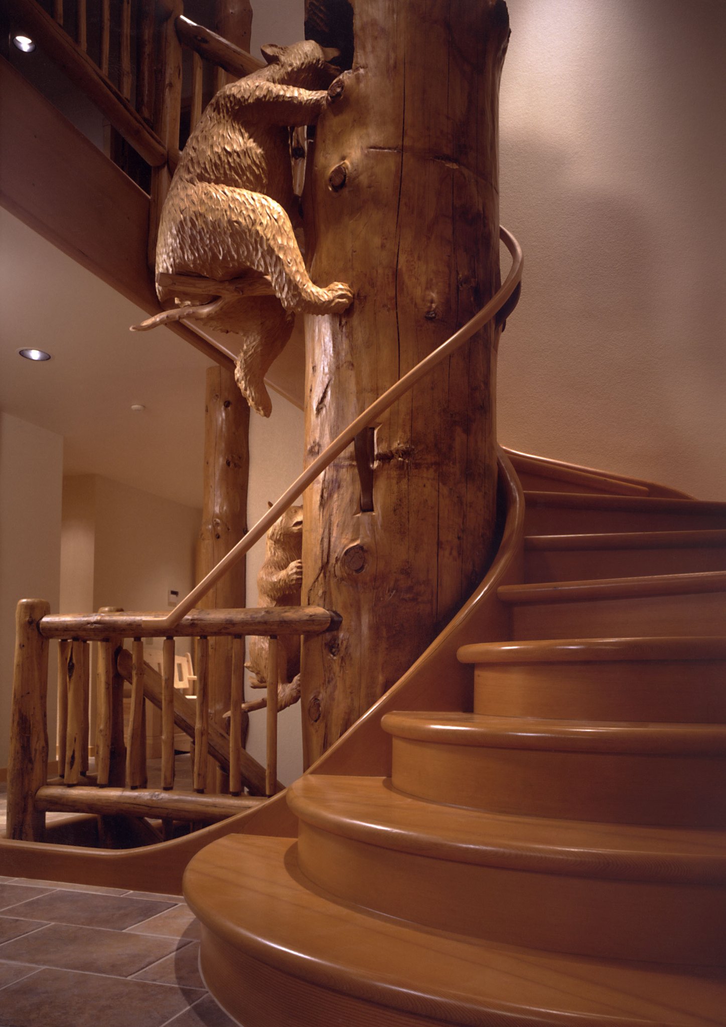 Holzskulptur Bär lebensgross