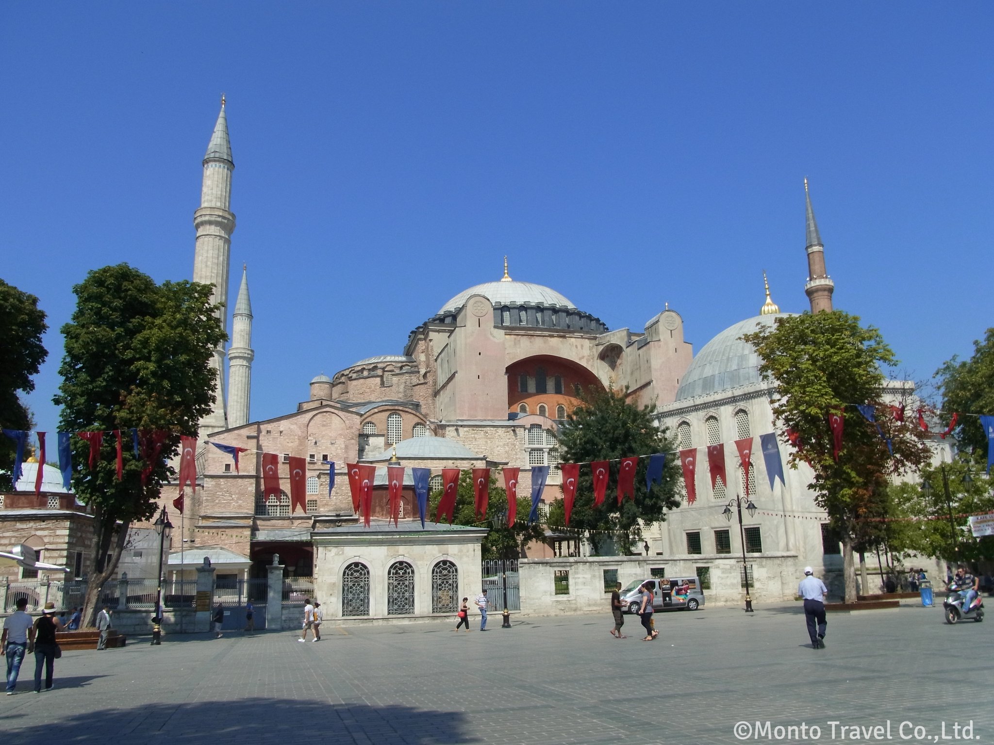 ビザンツ建築の最高傑作 アヤソフィア