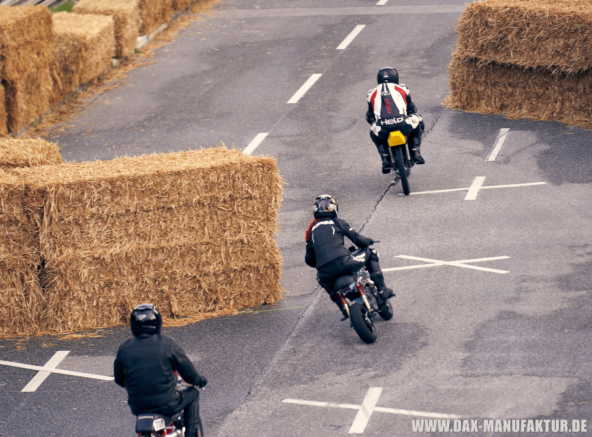 Durch die Schikanen ...