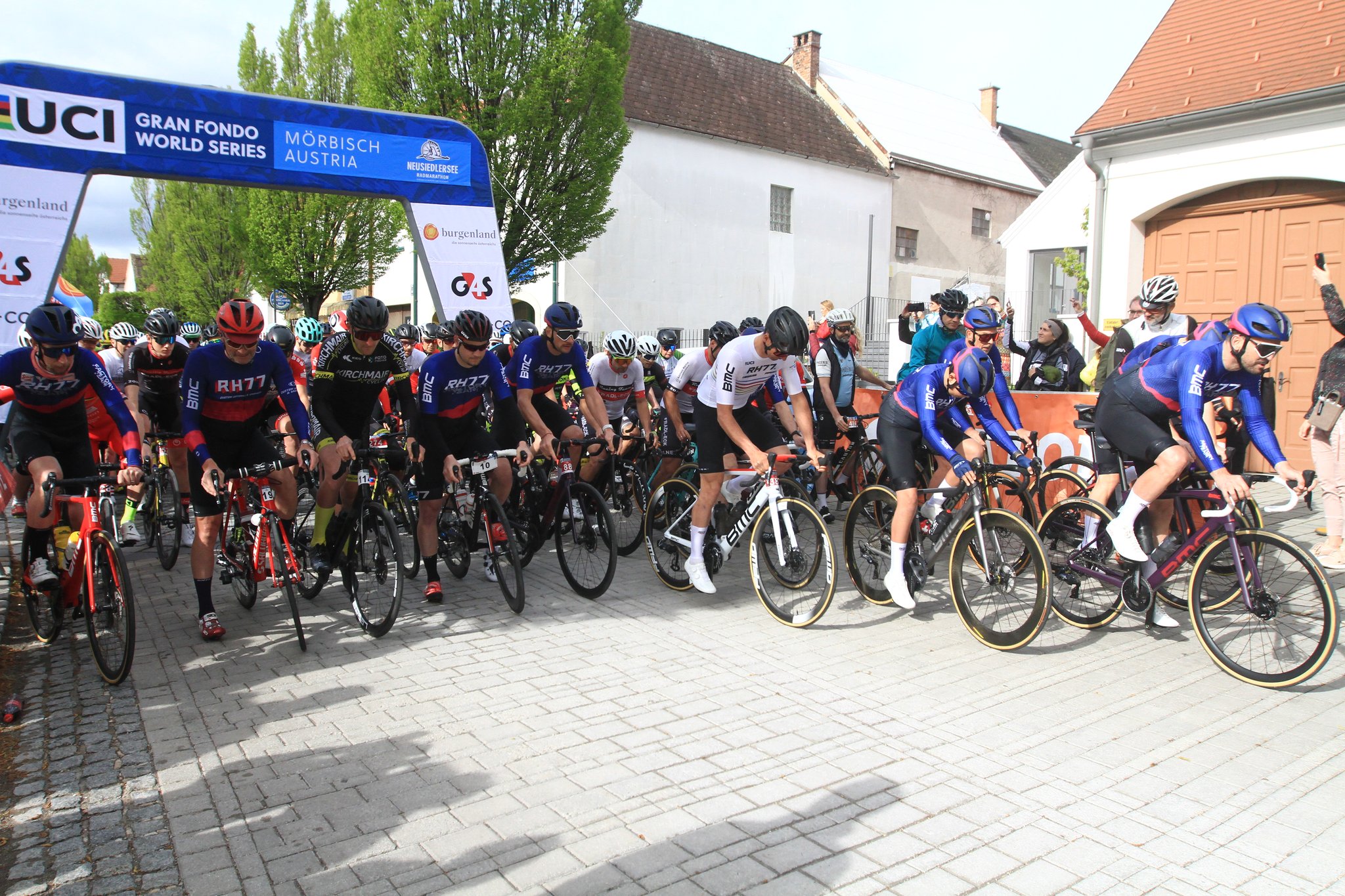 Start des 30. Neusiedler See Radmarathons powered by Burgenland Tourismus (Copyright: sportshot.de)