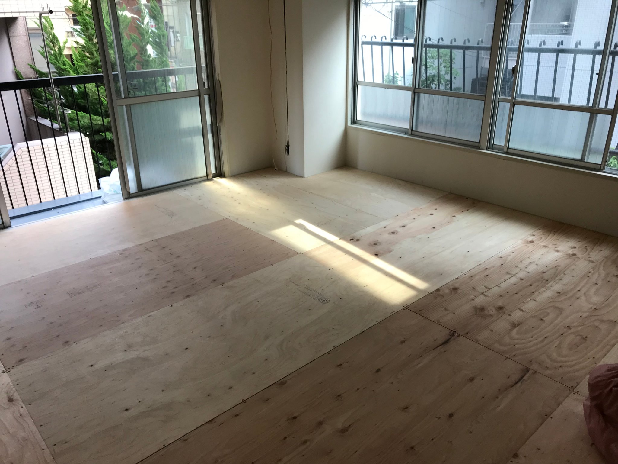 床工事②