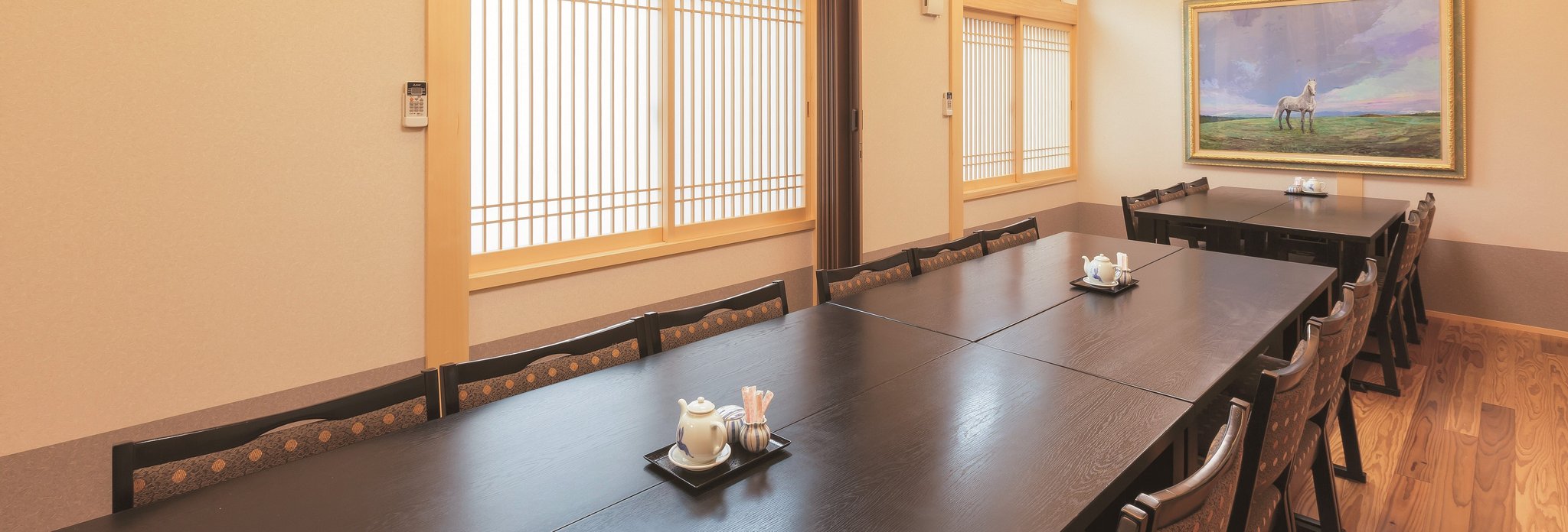 本店の小上がり席は最大24名様