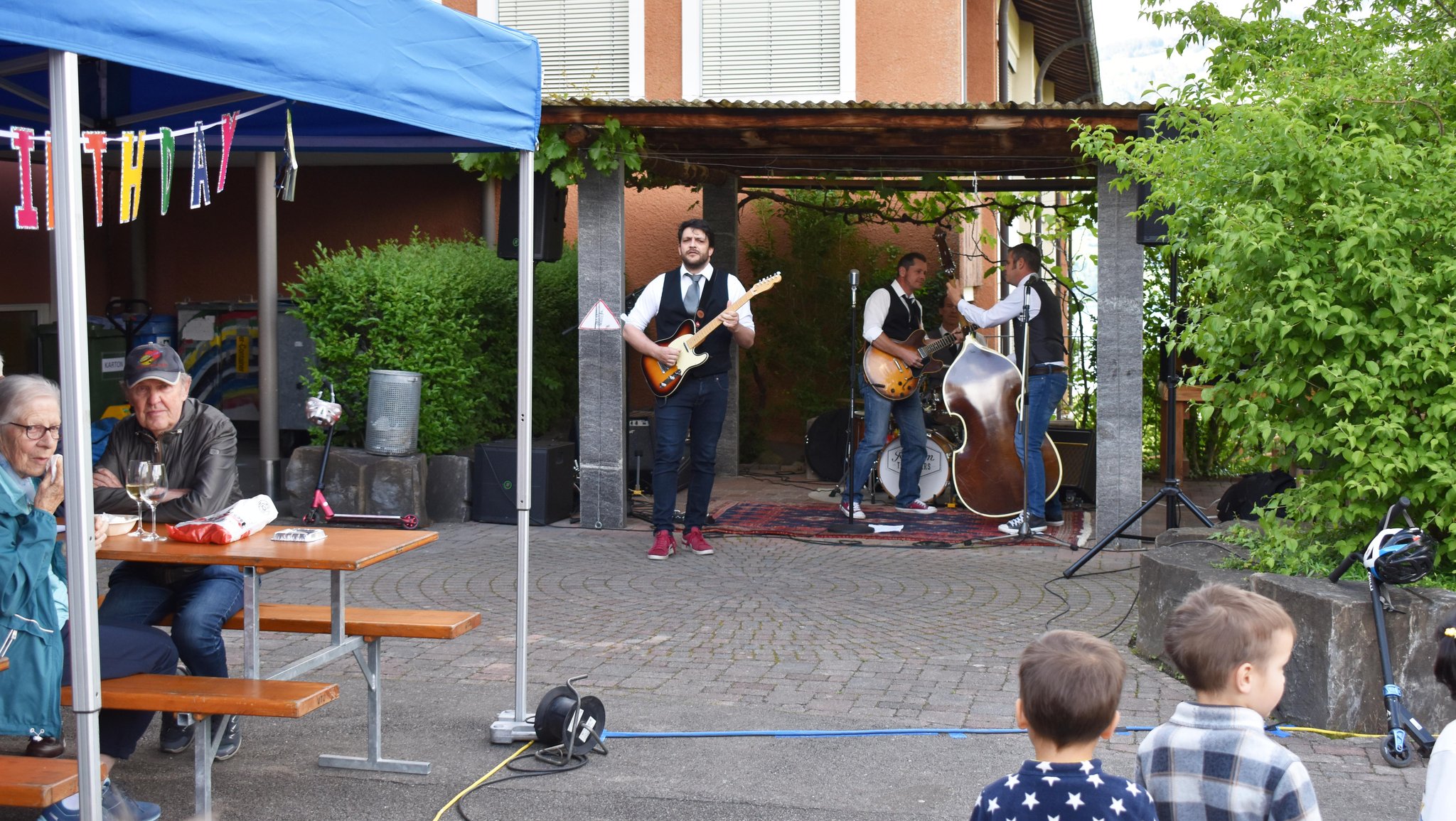 «The Rhythm Travellers»