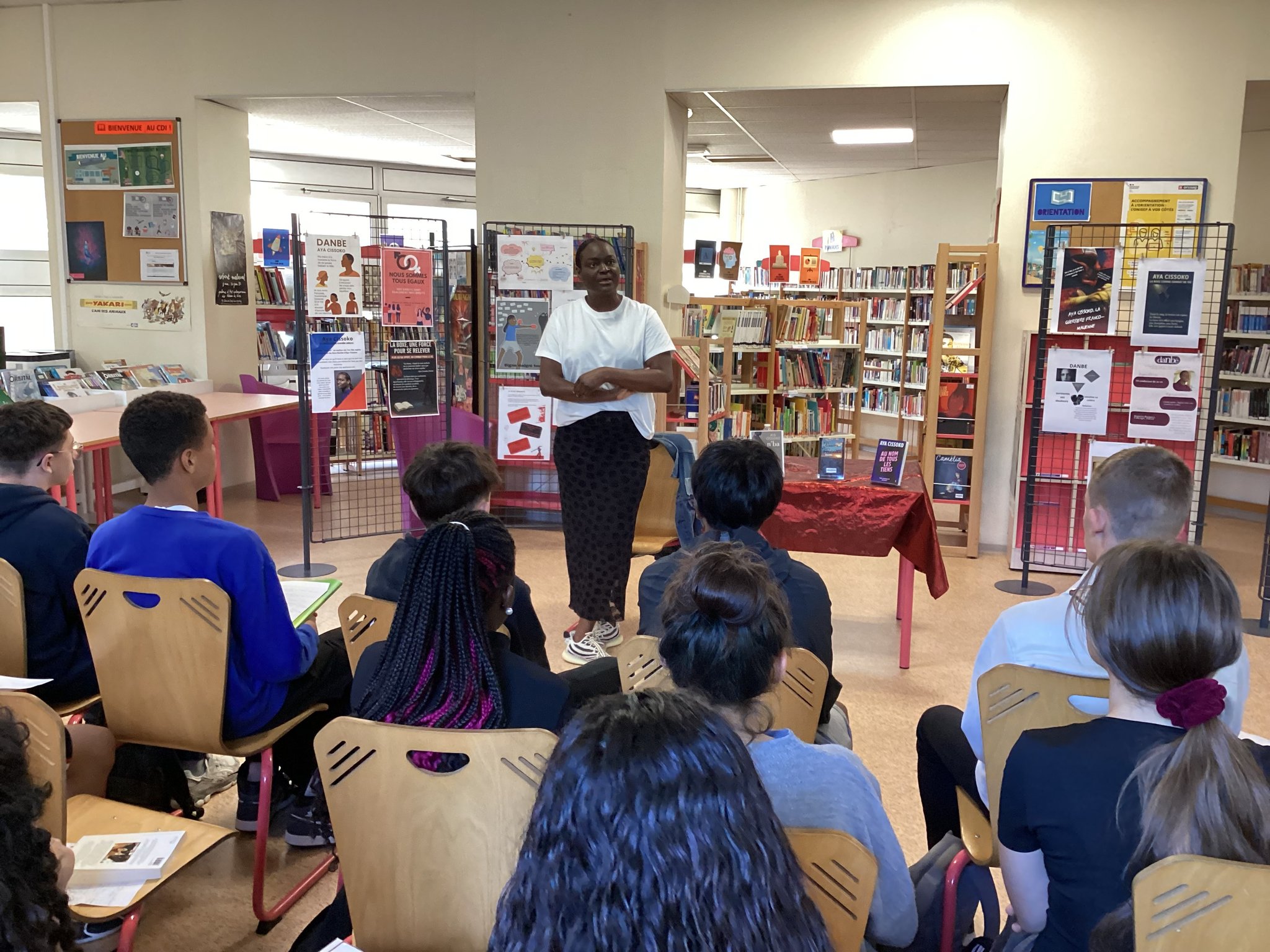 Aya Cissoko averc les 3è au CDI