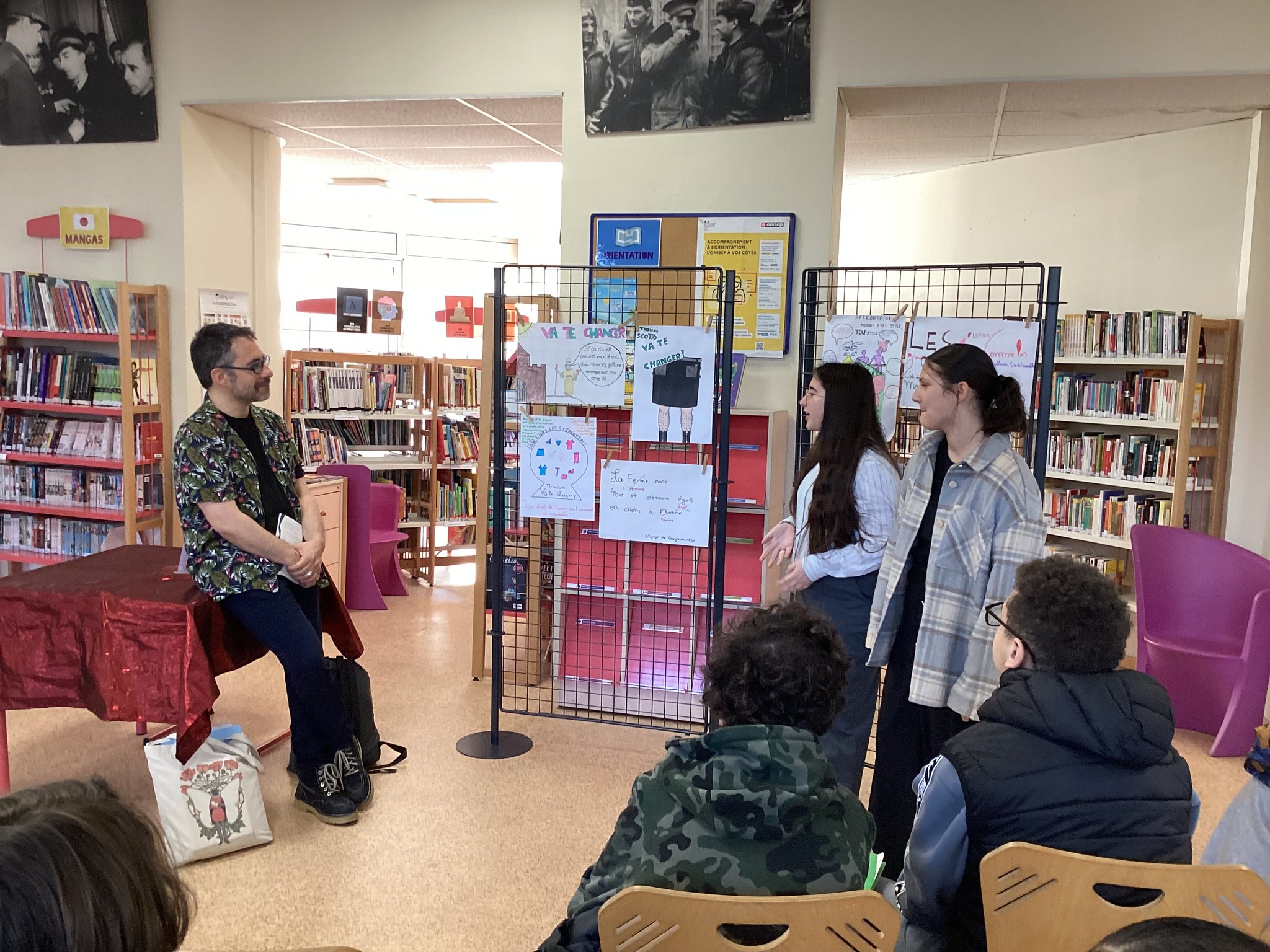 Les élèves de 3è3 présentent leurs travaux à Thomas Scotto 