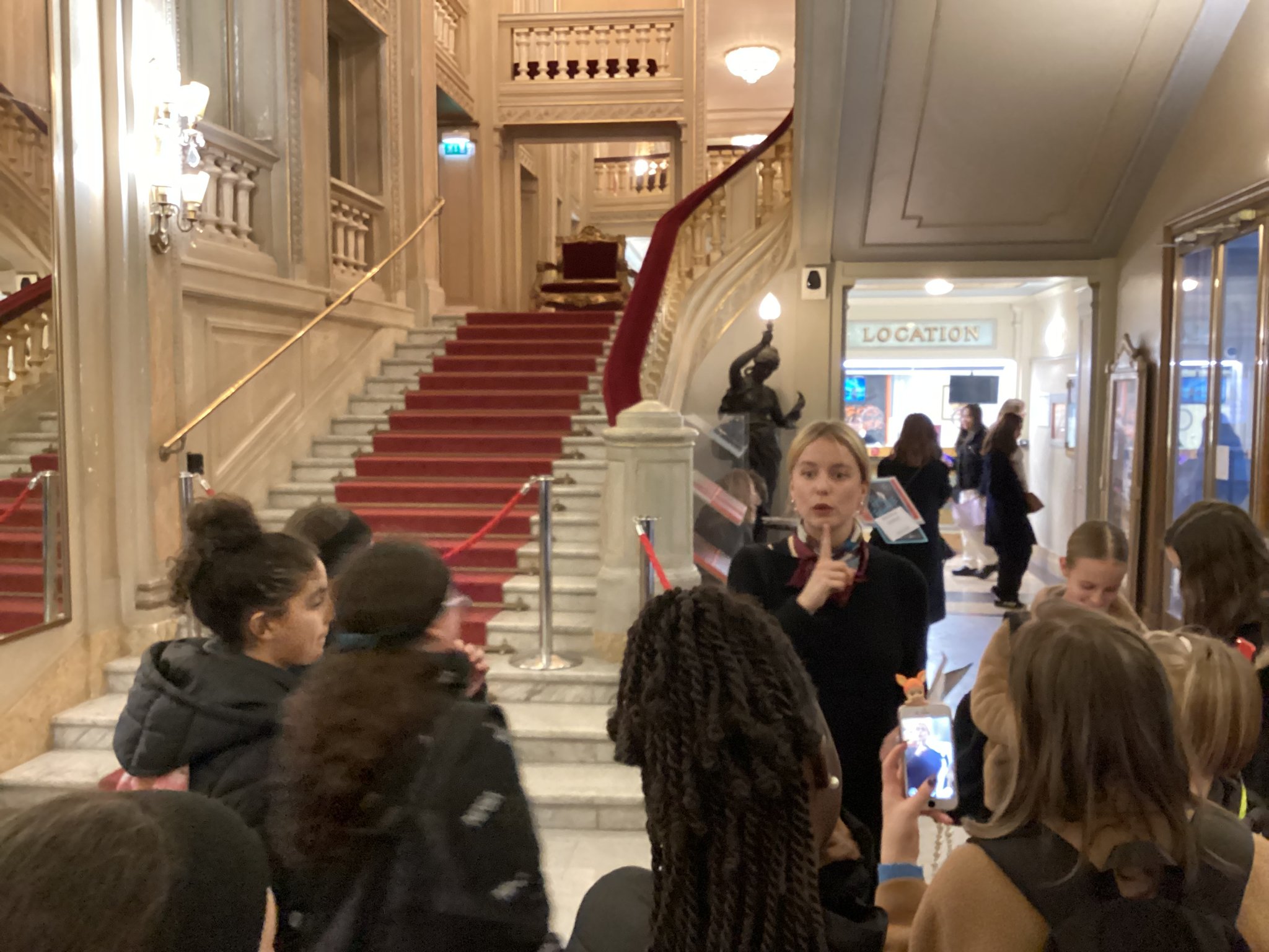 Le hall d'entrée de l'Opéra