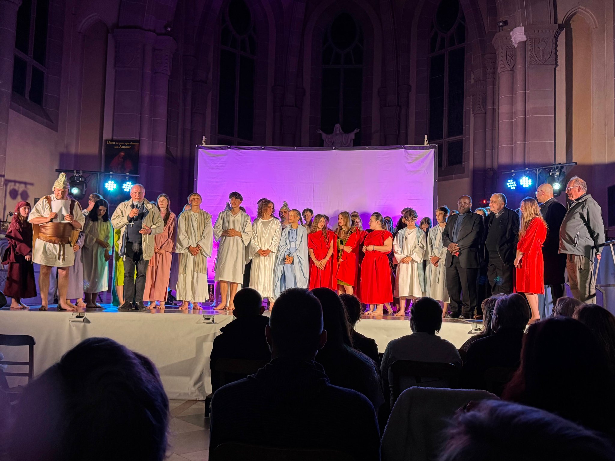 Le salut final - (c) communauté de paroisses de Saint Joseph