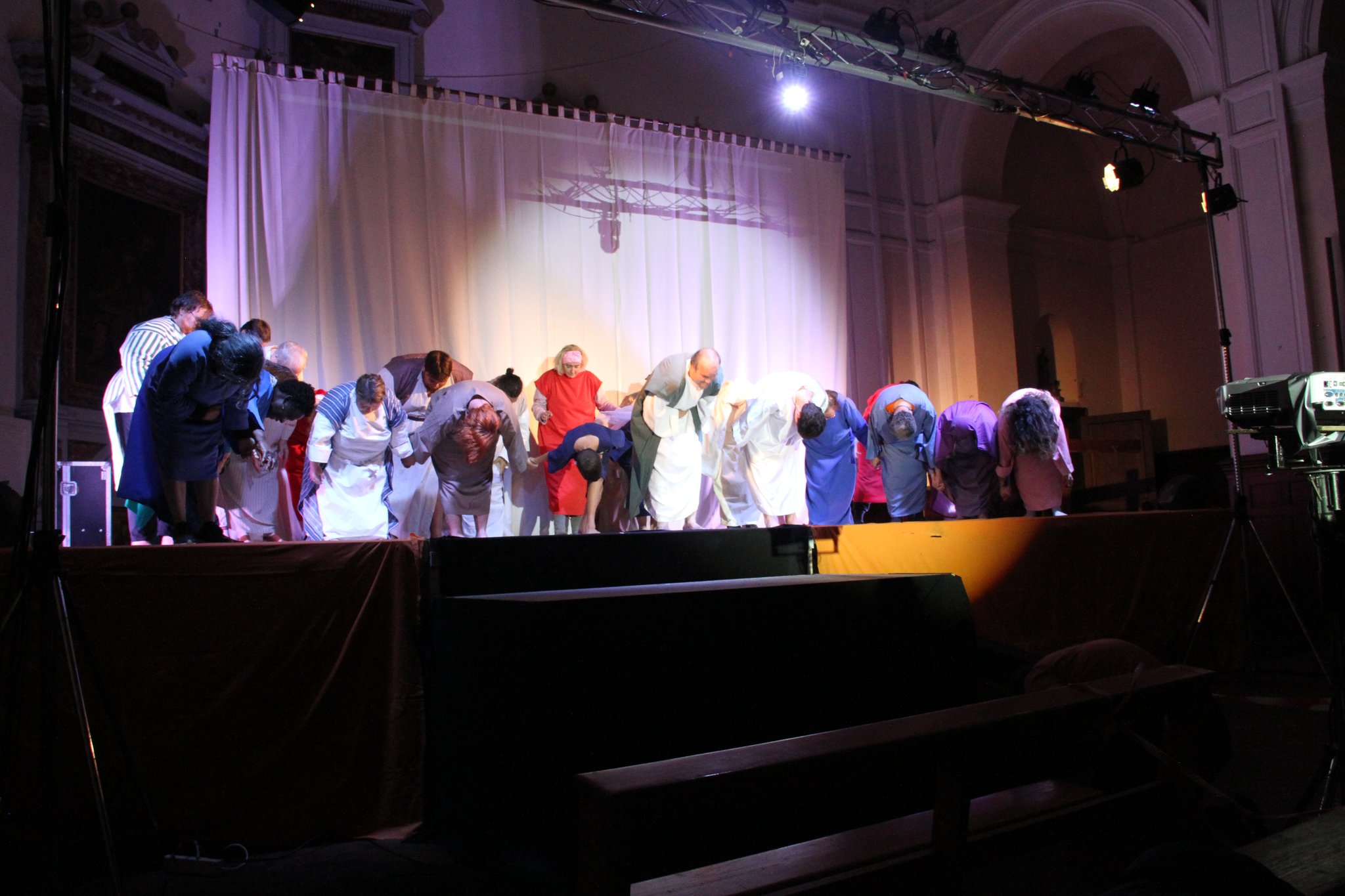 Le salut final (c) JDR