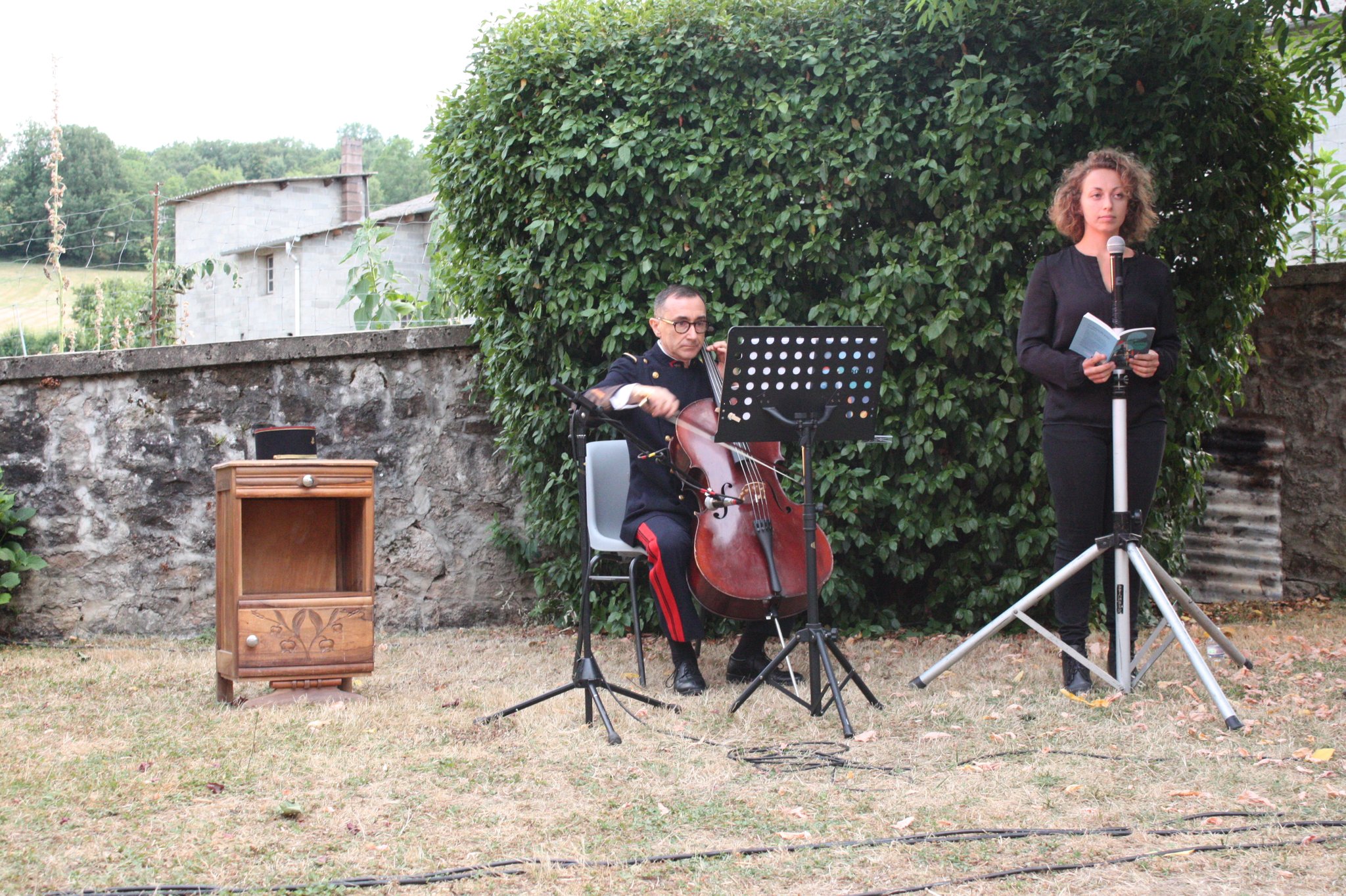 Jeu. 9 août 2018 : conte musical "le violoncelle poilu"