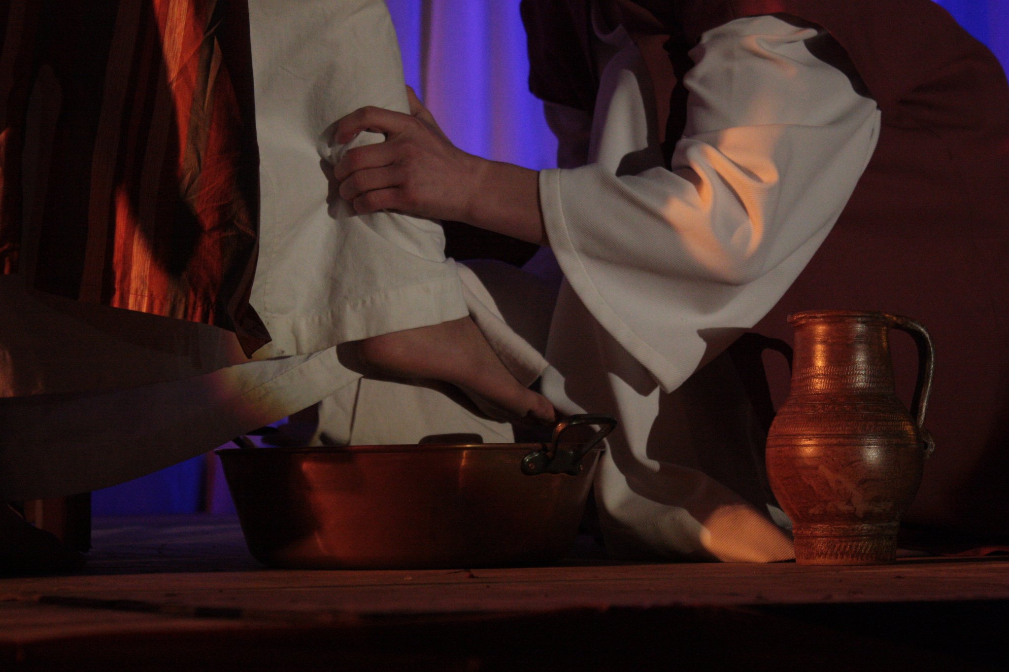 Le lavement des pieds - © JDR