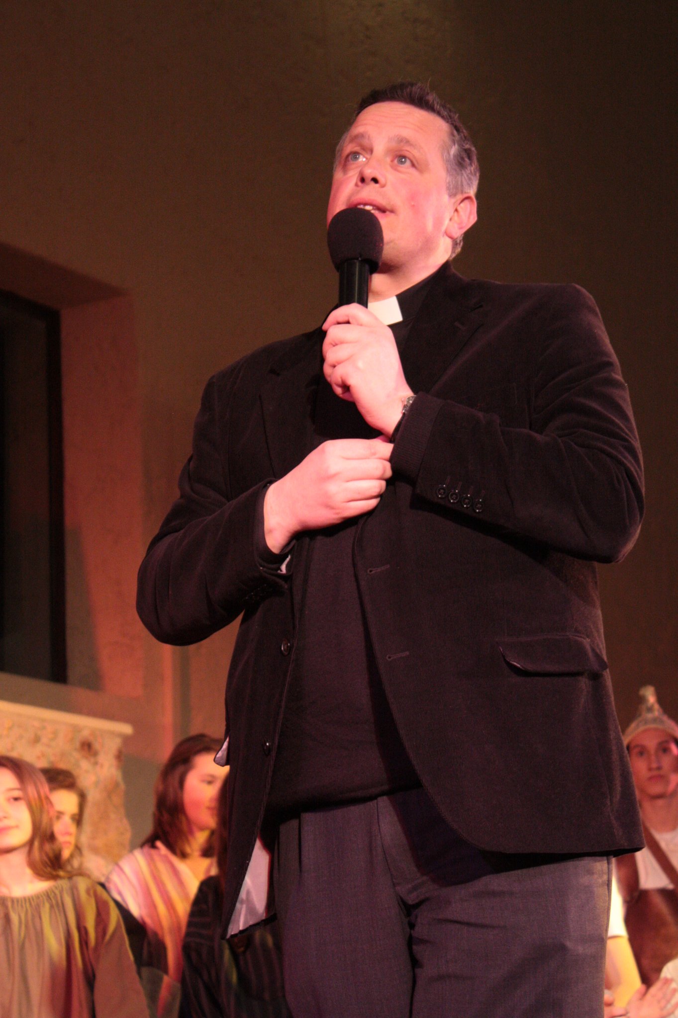 Père Bruno Valentin, curé / © JDR