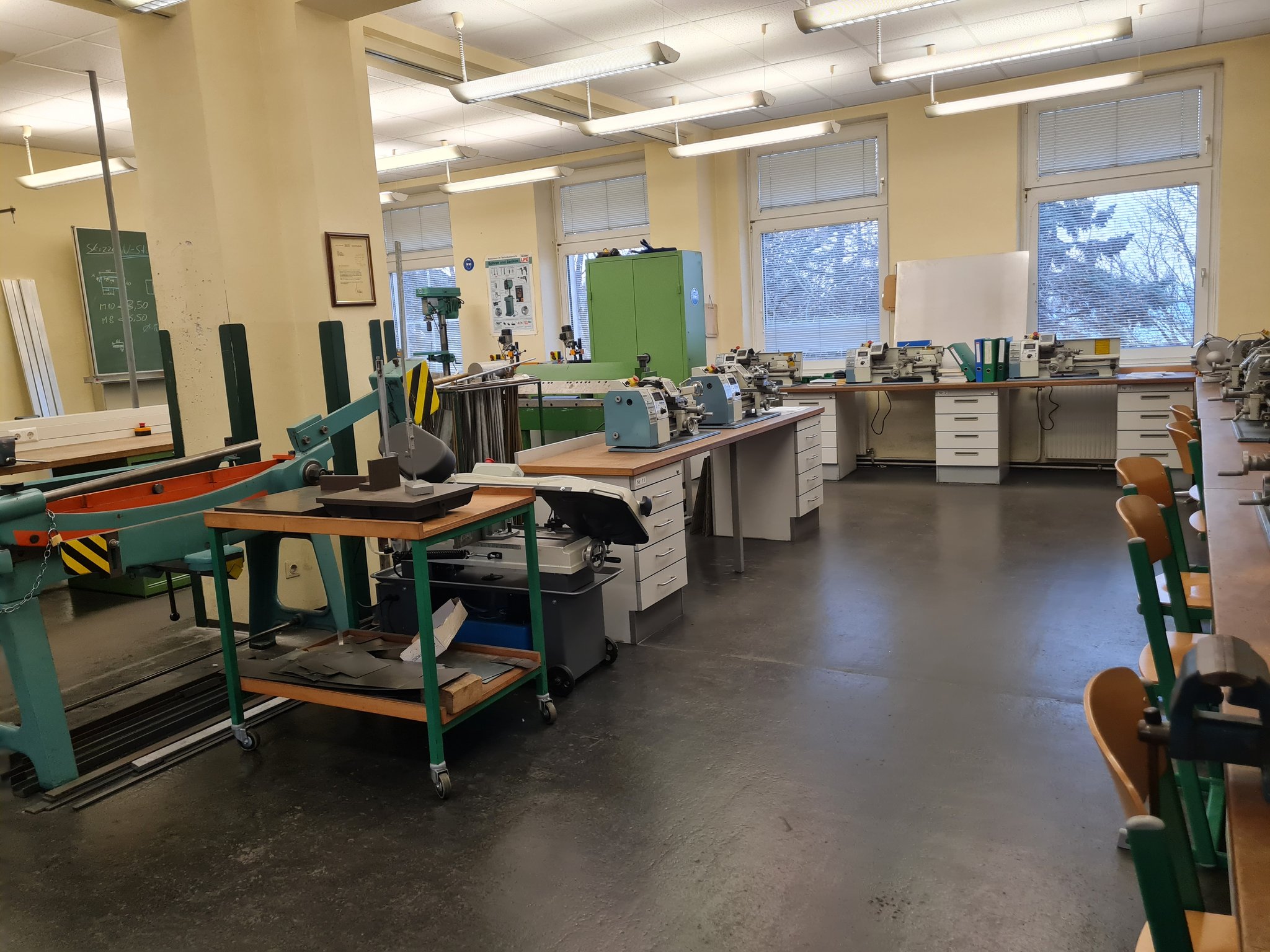 ... manchmal auch Blech geschnitten oder sogar gedreht.