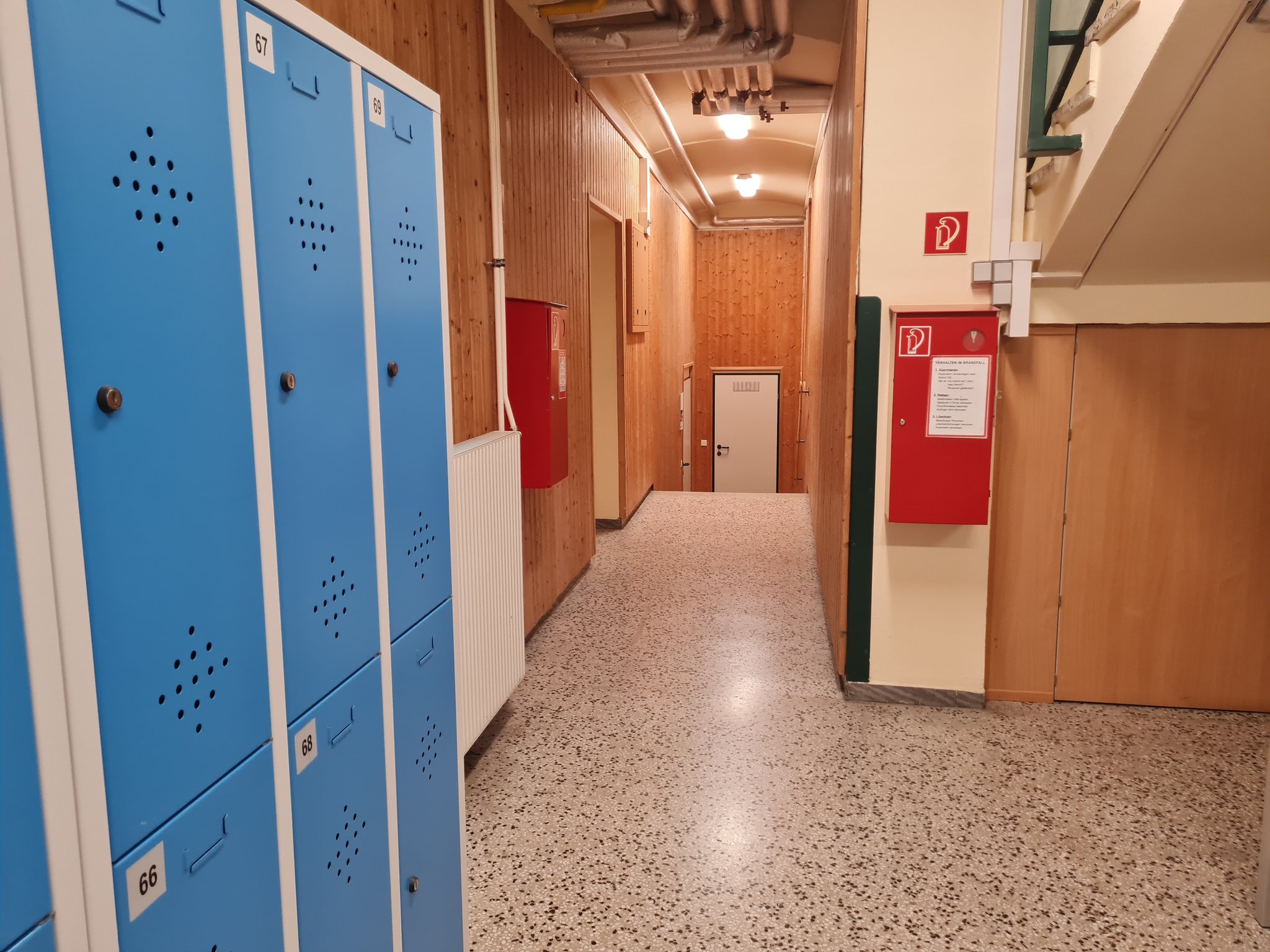 ... vorbei und nähern uns der ...