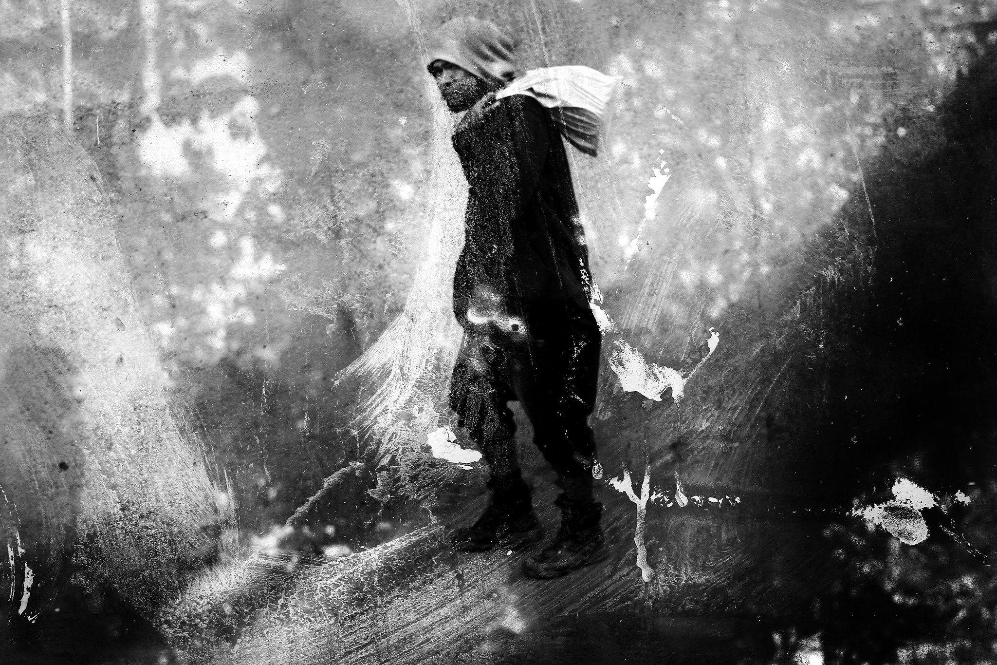 Série "A l'ombre des vivants" - 30 x 45 cm - Toulouse, avril 2017 - Photographie de David Siodos