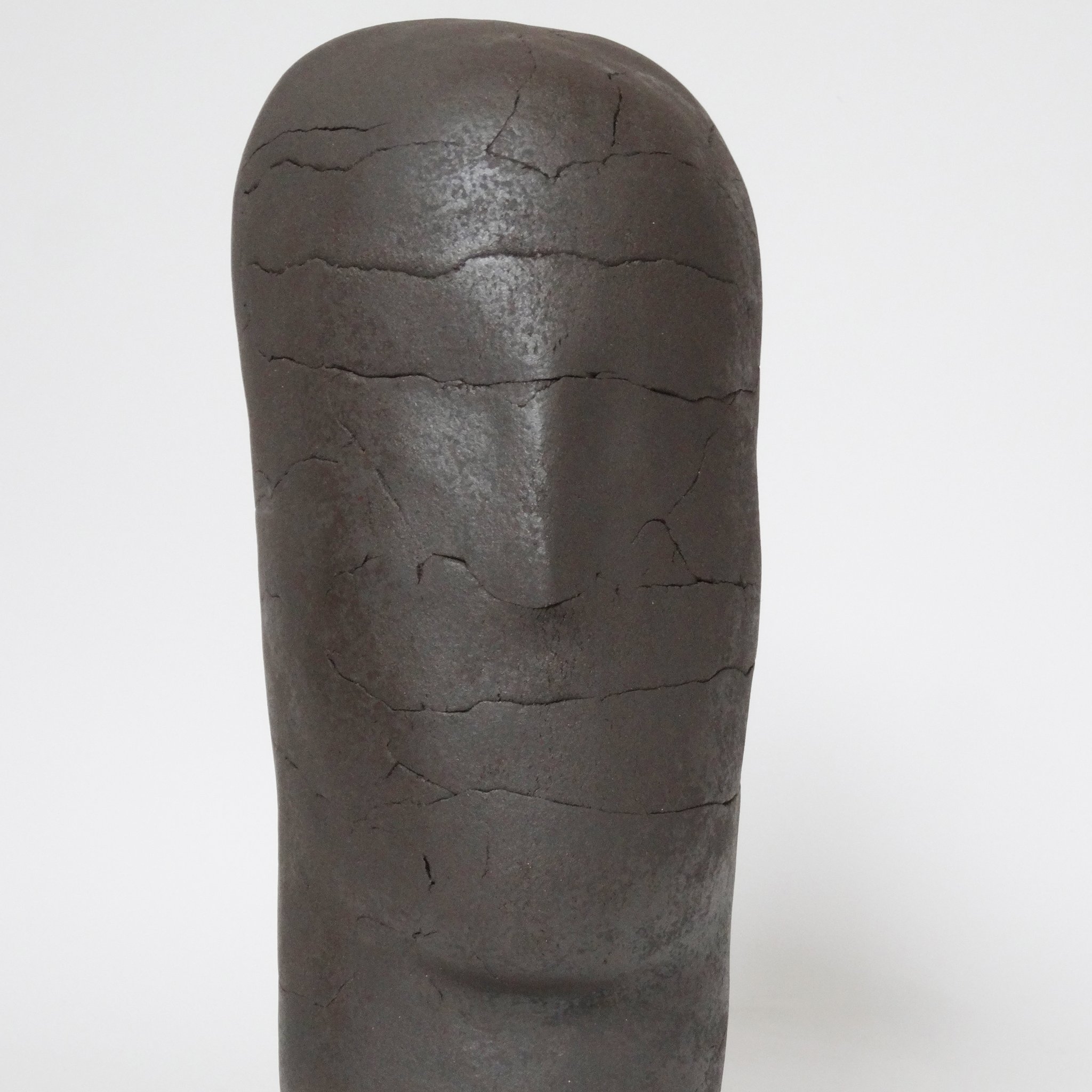 Sans titre (2016), céramique, 43x18x23,5 cm sculpture de Magdalena Kopacz.