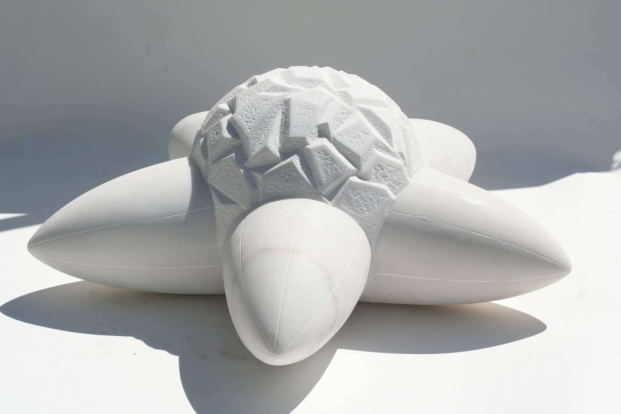 "Entre cinq points" - pierre - 22x52x52cm