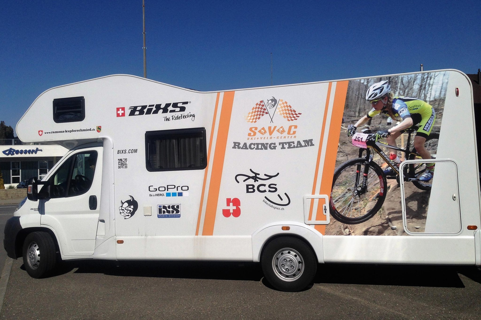 Beschriftung eines Wohnmobiles