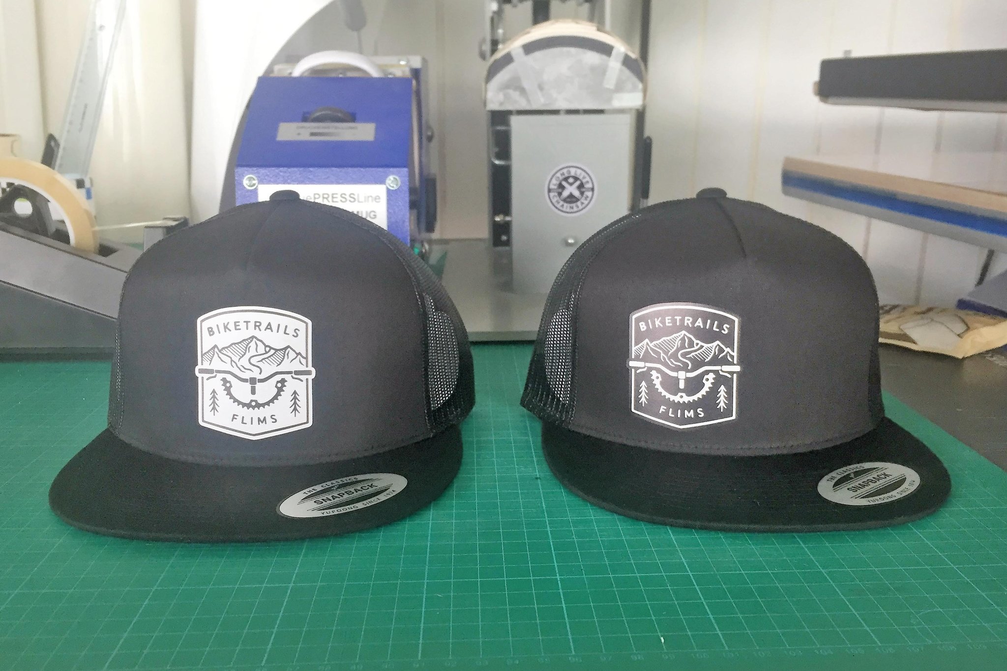 Trucker-Caps für den Bikepark in Flims