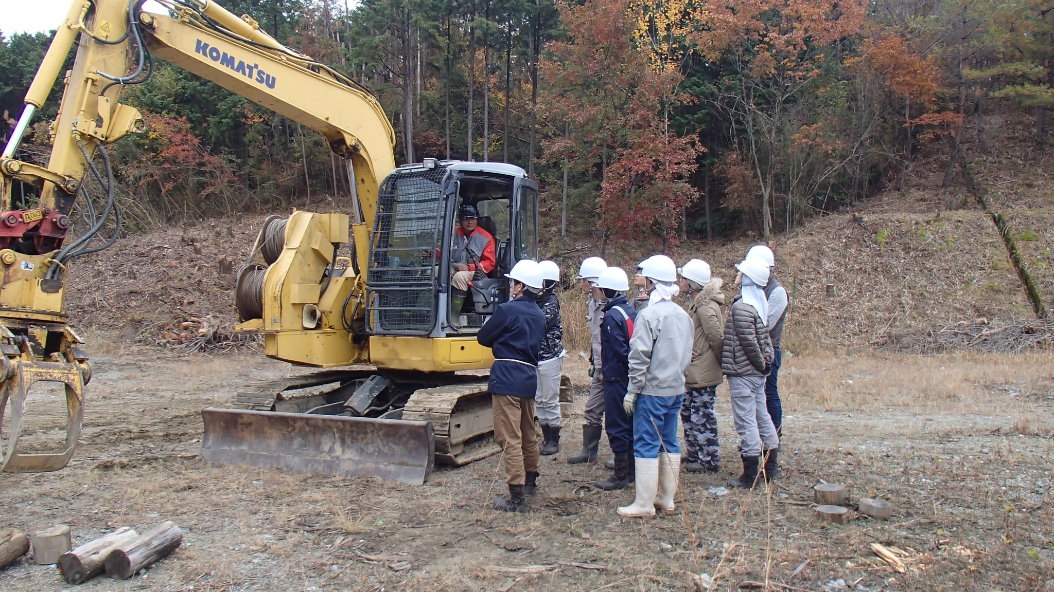 車両系木材伐出機械(伐木等機械)の紹介です。